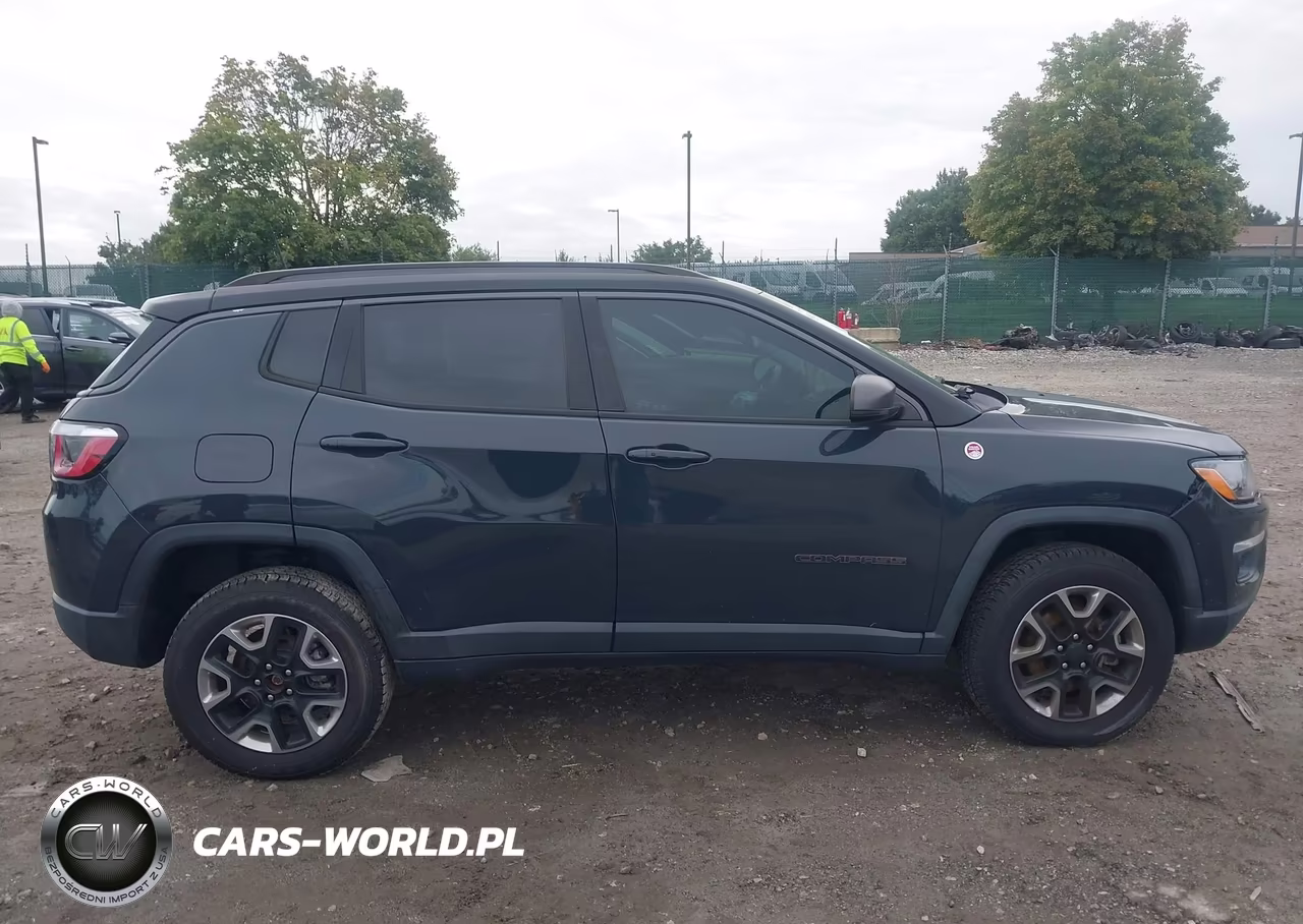 2018 Jeep Compass Trailhawk 4X4 VIN:3C4NJDDB1JT179885 - 13