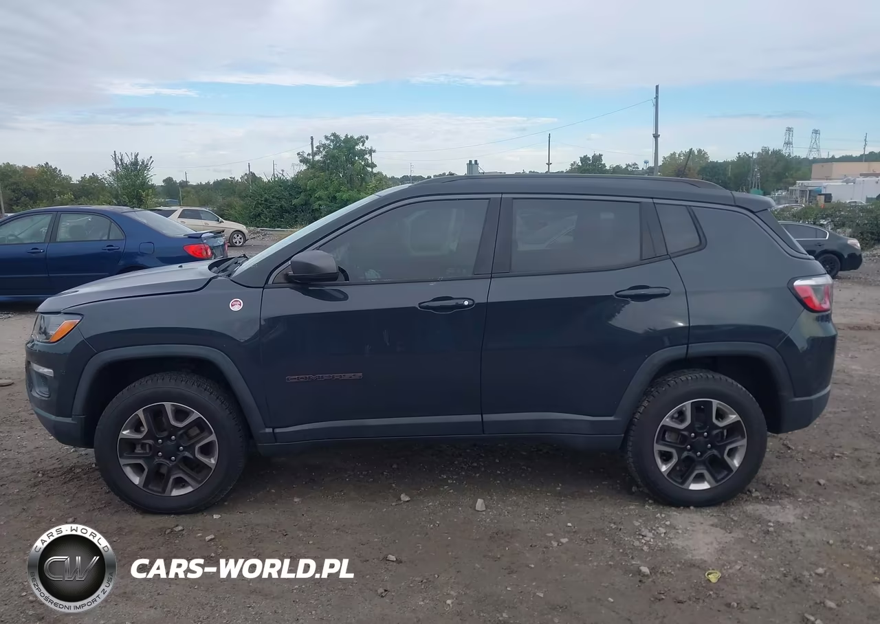 2018 Jeep Compass Trailhawk 4X4 VIN:3C4NJDDB1JT179885 - 14