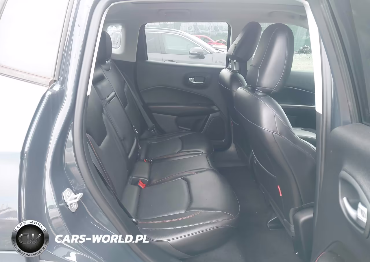 2018 Jeep Compass Trailhawk 4X4 VIN:3C4NJDDB1JT179885 - 8