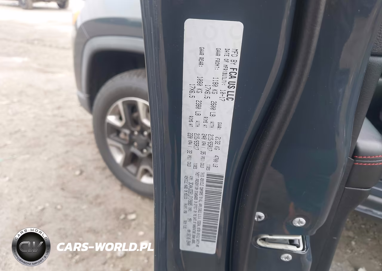 2018 Jeep Compass Trailhawk 4X4 VIN:3C4NJDDB1JT179885 - 9