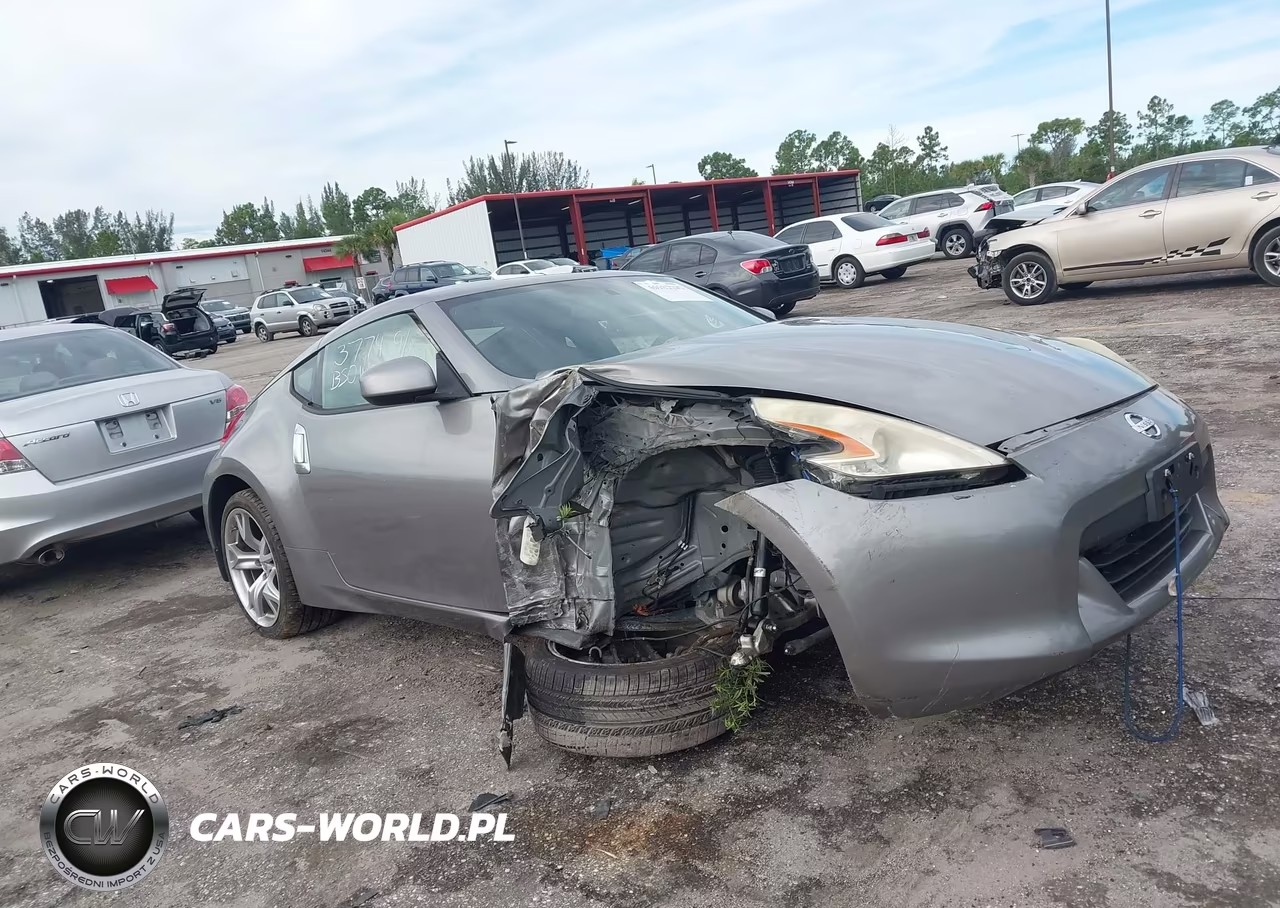 2010 Nissan 370Z Touring – zdjęcie 1 z 16