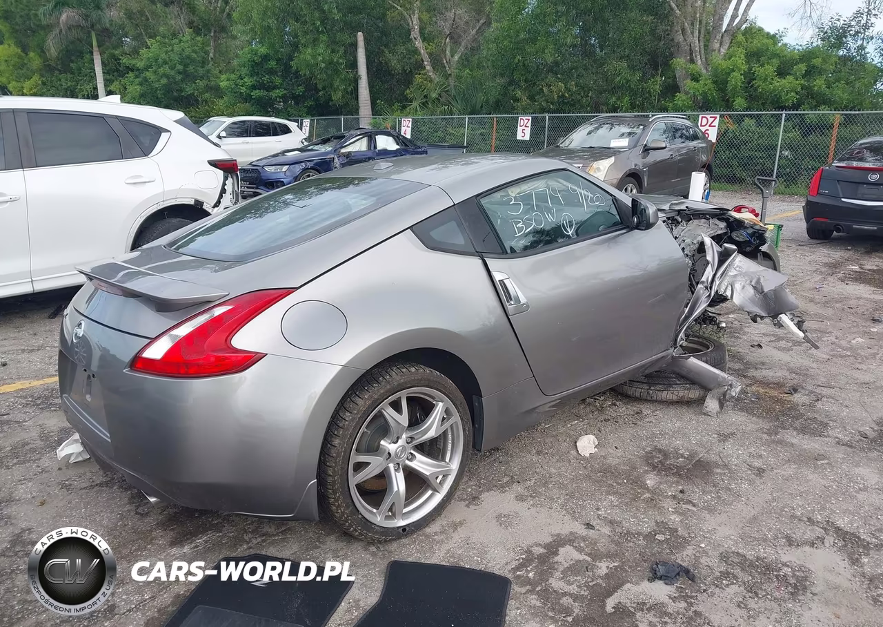 2010 Nissan 370Z Touring VIN:JN1AZ4EHXAM503774 - 4
