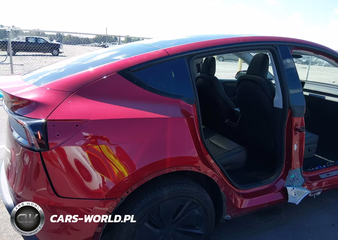 2026 Tesla Model Y All-Wheel Drive-Long Range Launch Series-Premium All-Wheel Drive VIN:7SAYGDEEXTA381064 - 20
