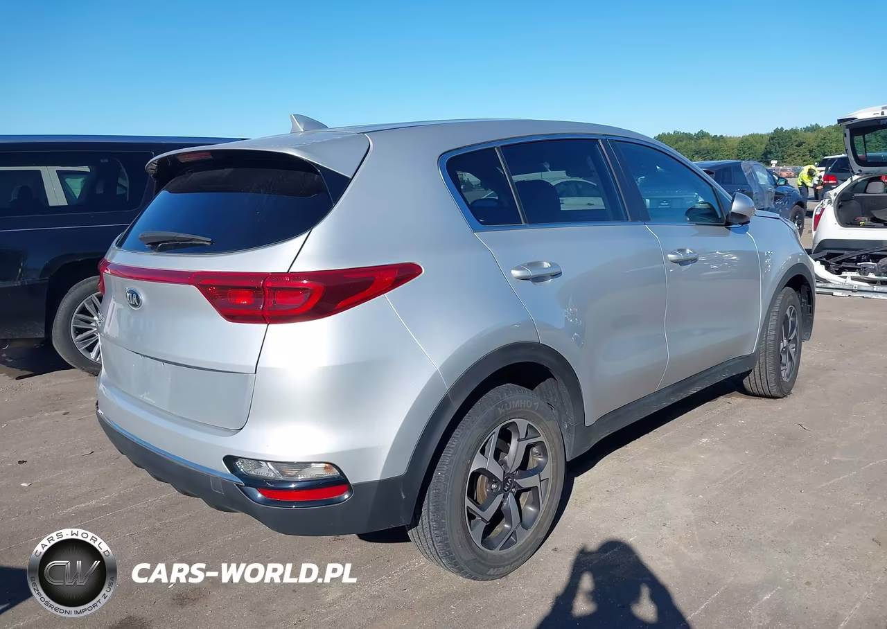 2021 Kia Sportage Lx VIN:KNDPMCAC8M7882920 - 4