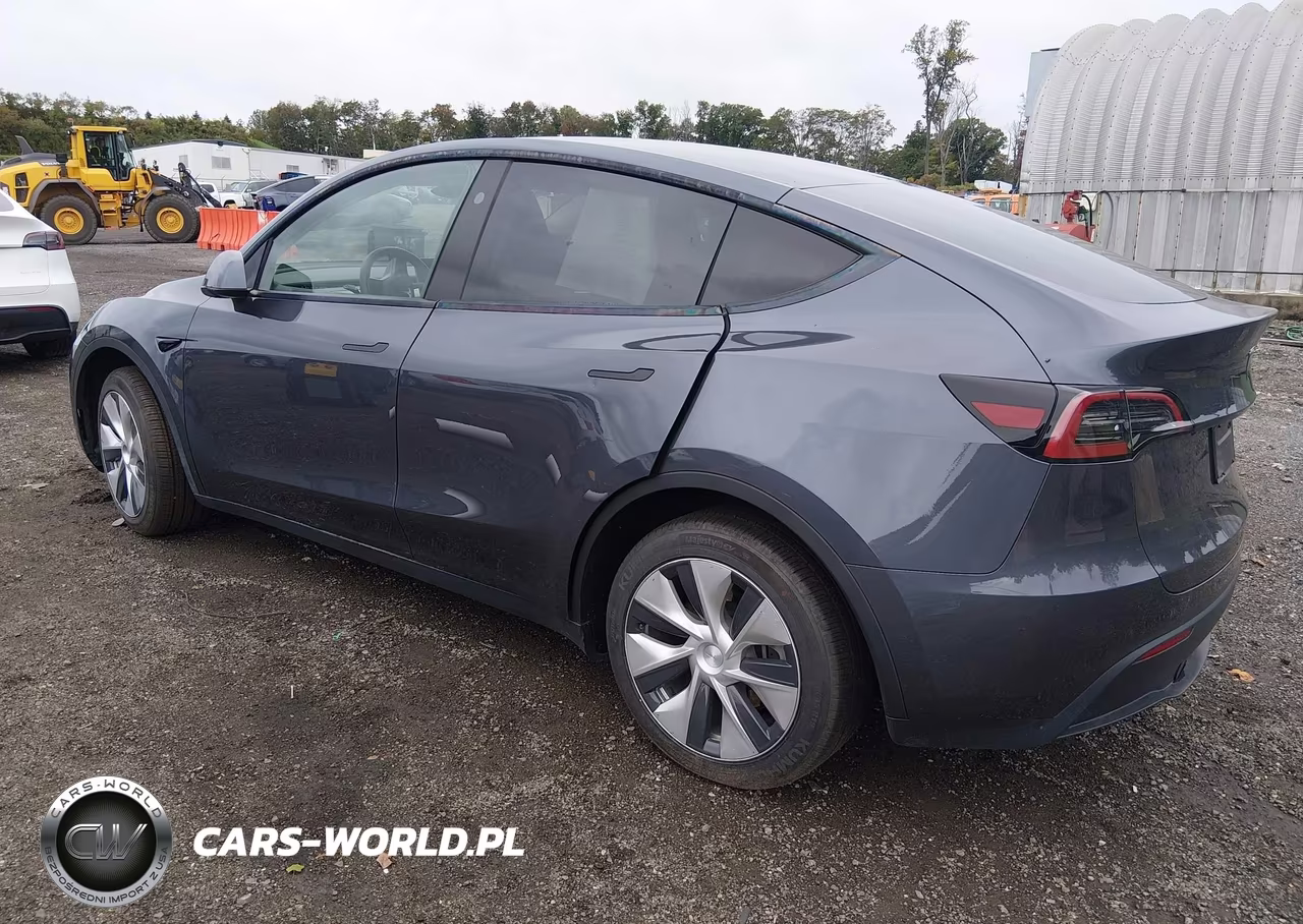2023 Tesla Model Y Awd-Long Range Dual Motor All-Wheel Drive VIN:7SAYGDEE4PF839898 - 3