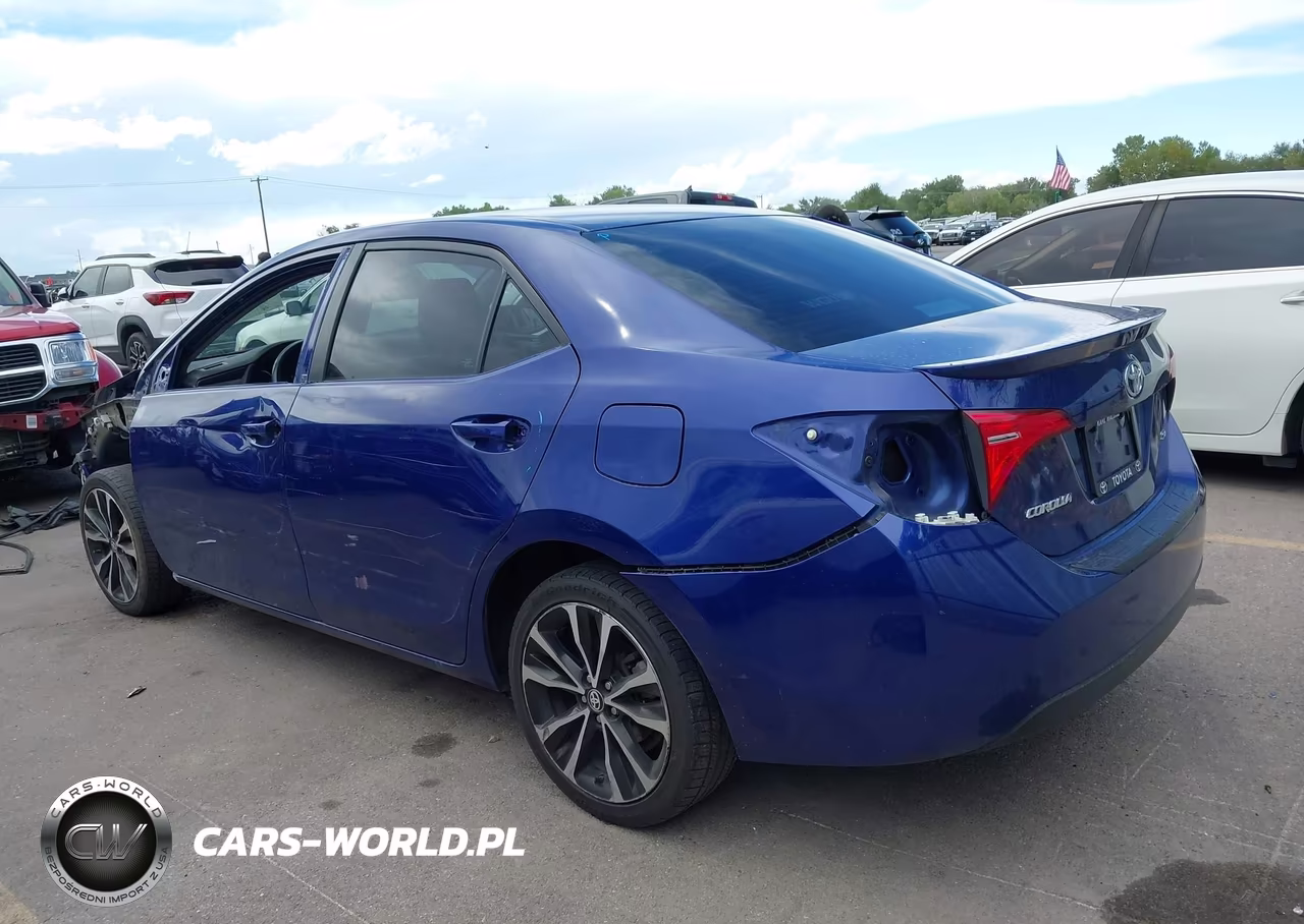 2017 Toyota Corolla Se VIN:2T1BURHE9HC758454 - 3