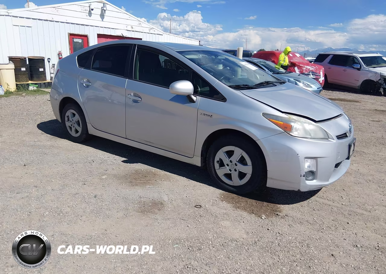 2011 Toyota Prius Three – zdjęcie 1 z 17