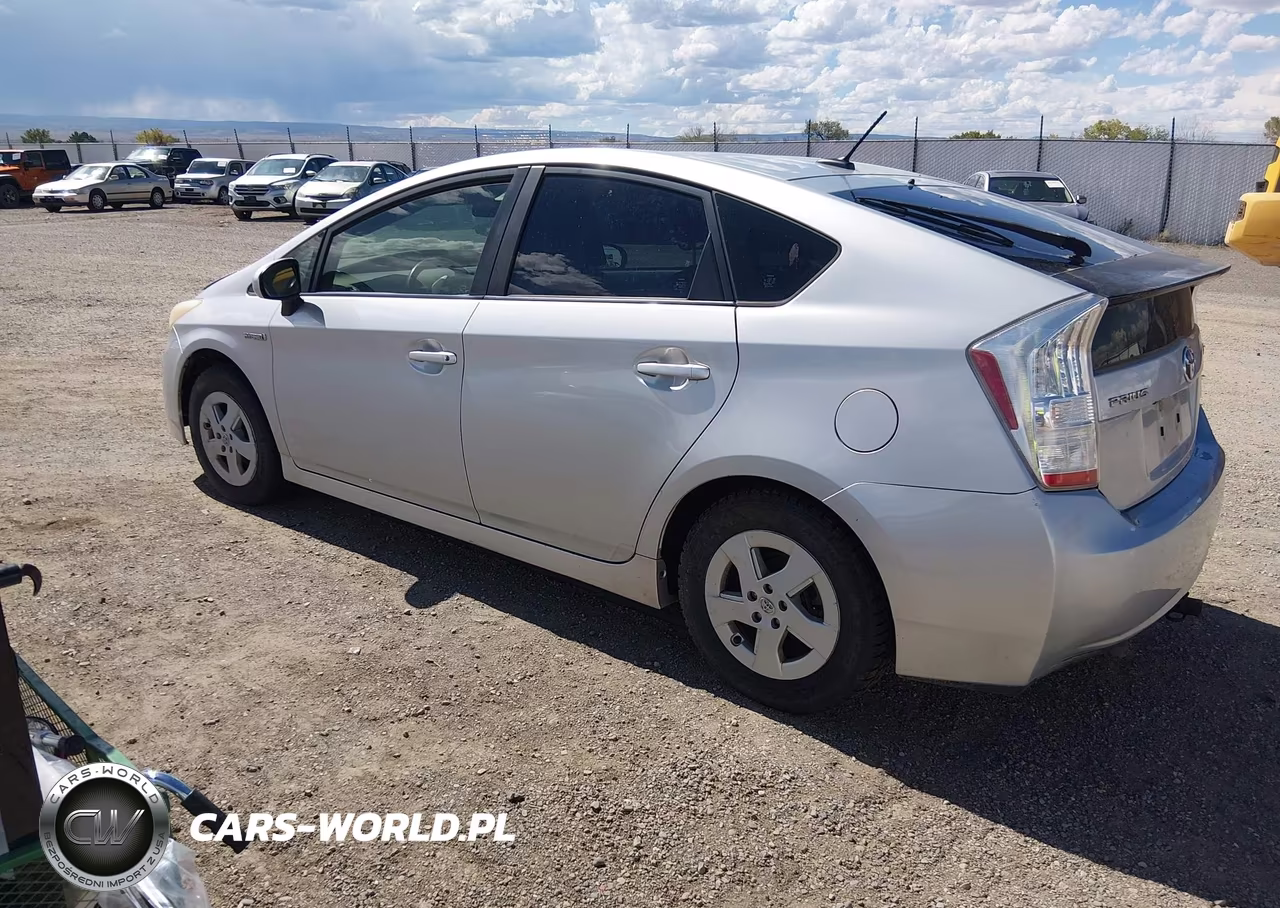 2011 Toyota Prius Three VIN:JTDKN3DU5B1387196 - 3