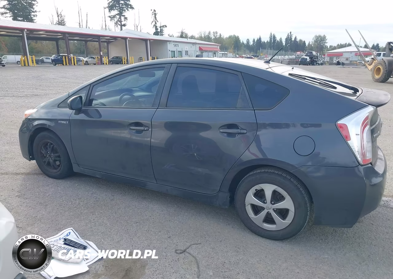 2012 Toyota Prius Two VIN:JTDKN3DUXC1562933 - 14