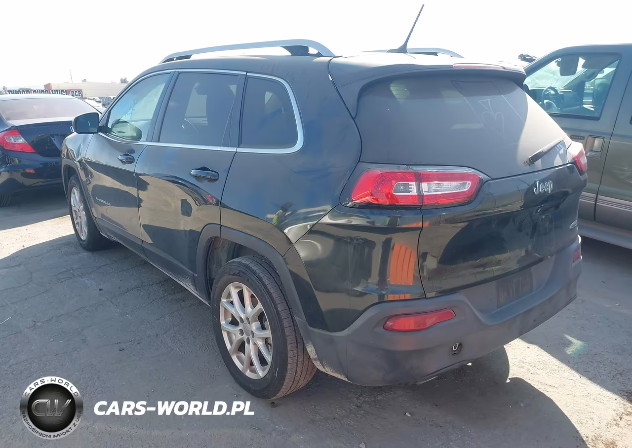 2015 Jeep Cherokee Latitude VIN:1C4PJLCB2FW782463 - 3