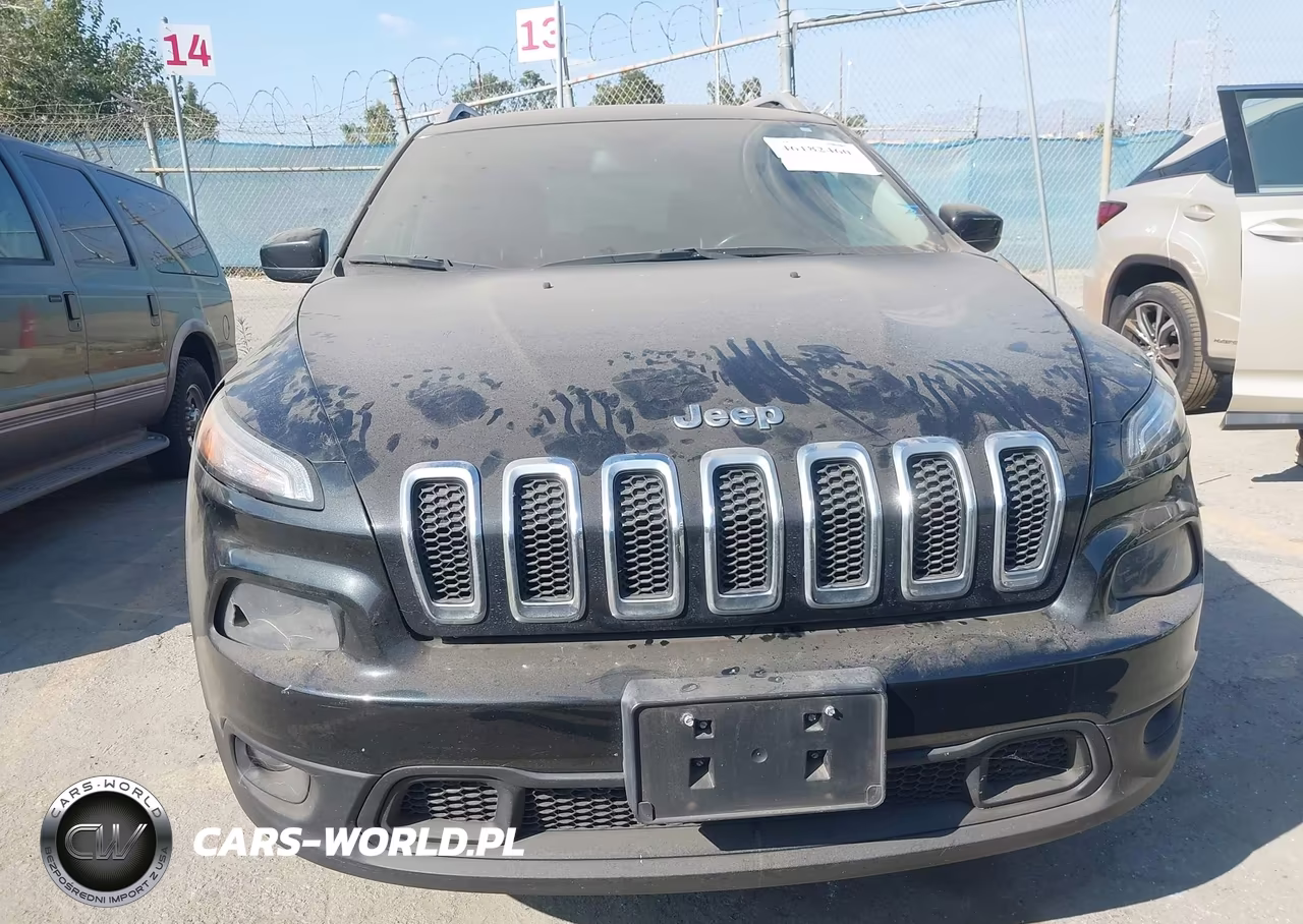 2015 Jeep Cherokee Latitude VIN:1C4PJLCB2FW782463 - 6