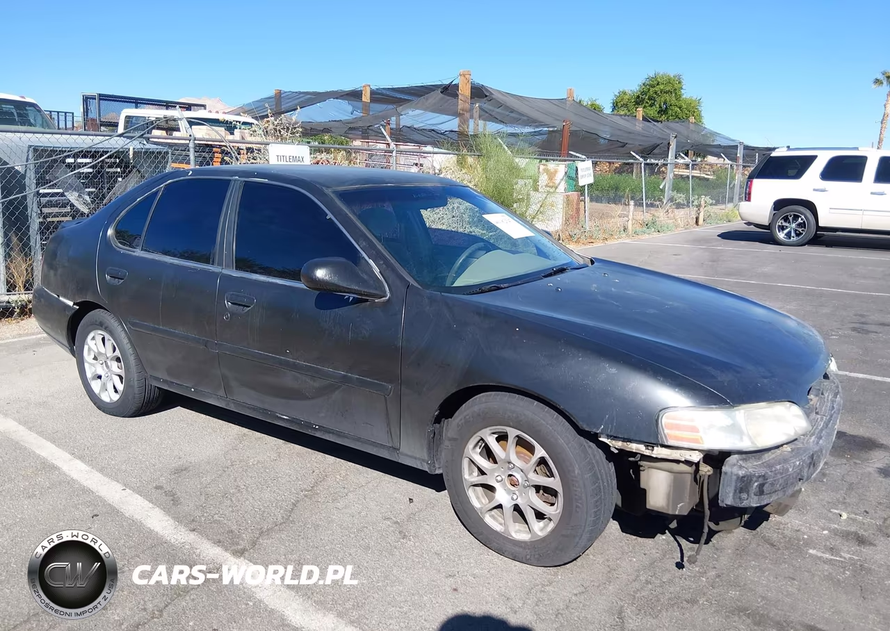 2000 Nissan Altima Gle-Gxe-Se-Xe