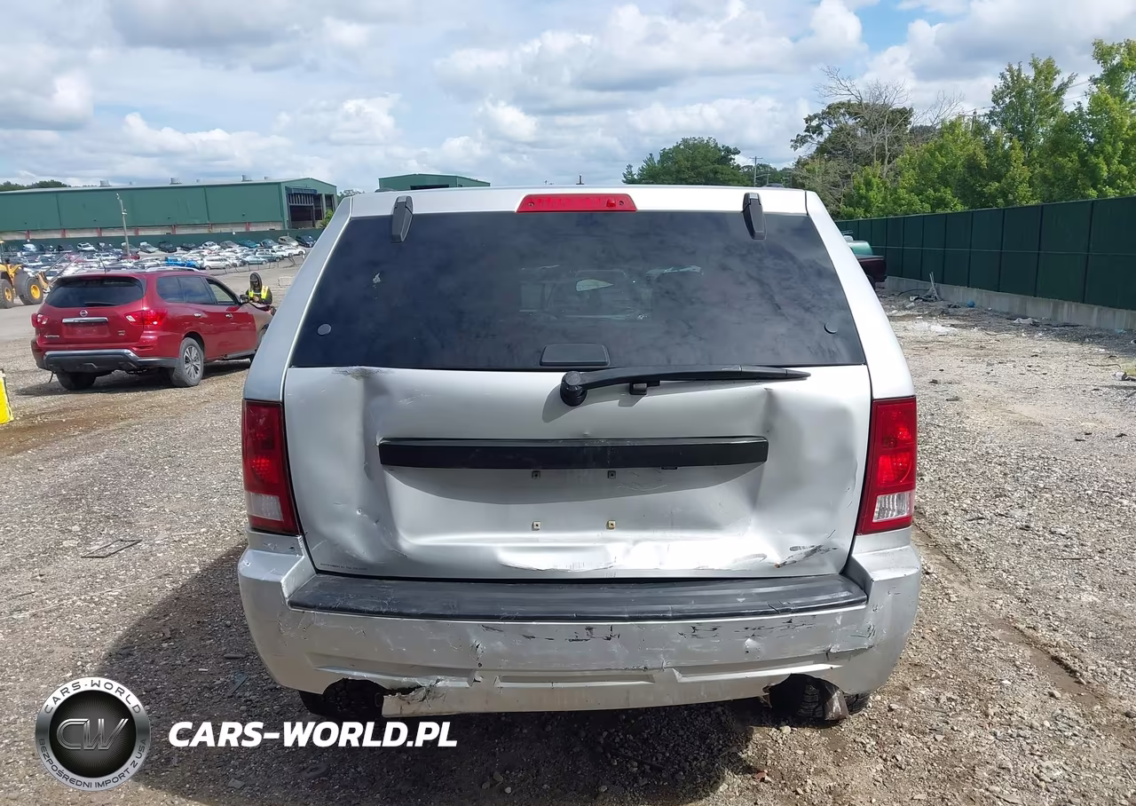 2009 Jeep Grand Cherokee Laredo VIN:1J8GR48KX9C519742 - 16