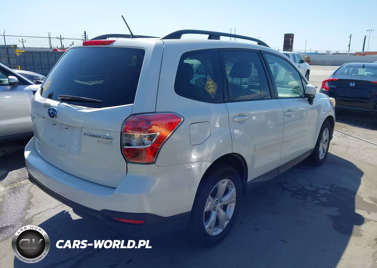 2015 Subaru Forester 2.5I Premium VIN:JF2SJAFC3FH495089 - 4