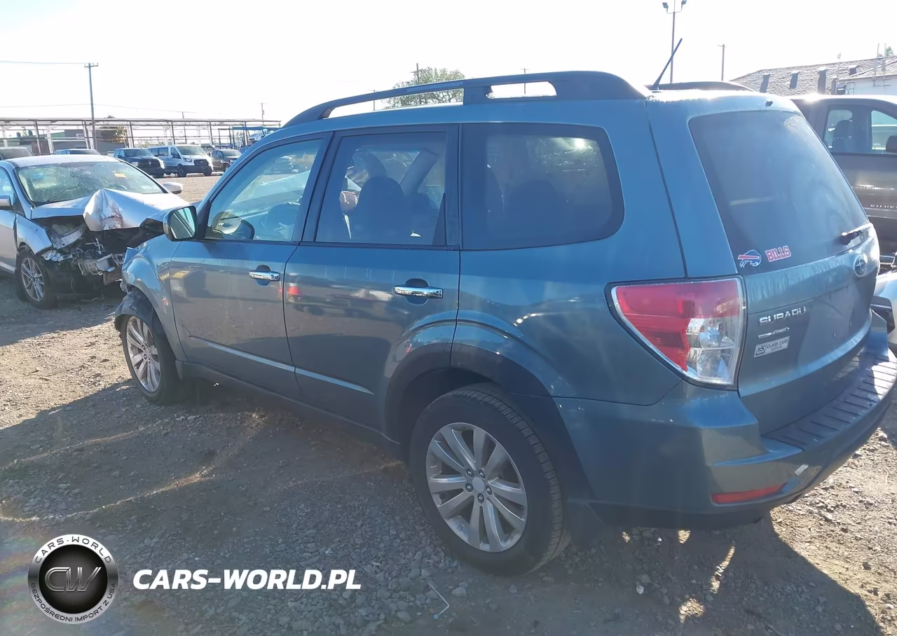 2012 Subaru Forester 2.5X Premium VIN:JF2SHADC4CH426096 - 3