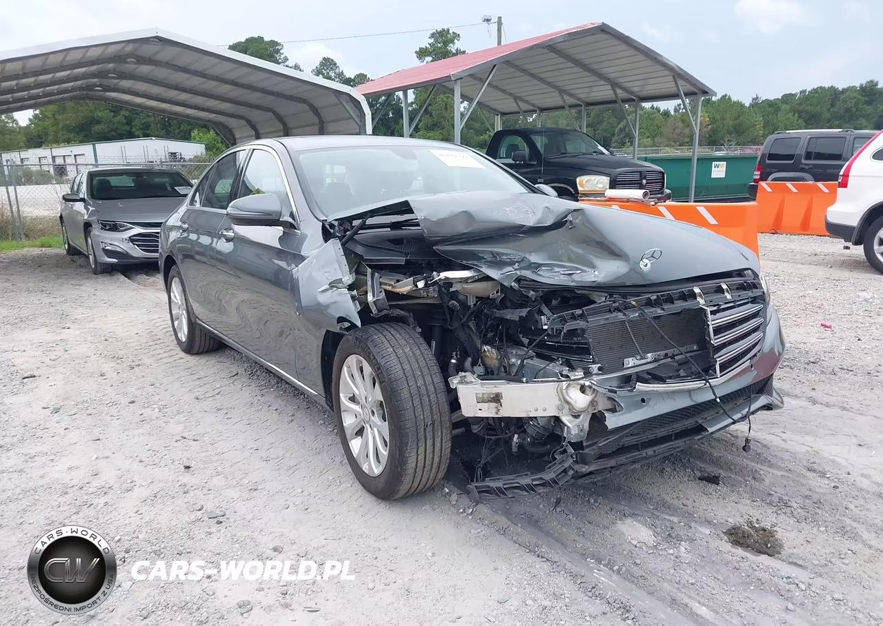 2017 Mercedes-Benz E 300 4Matic