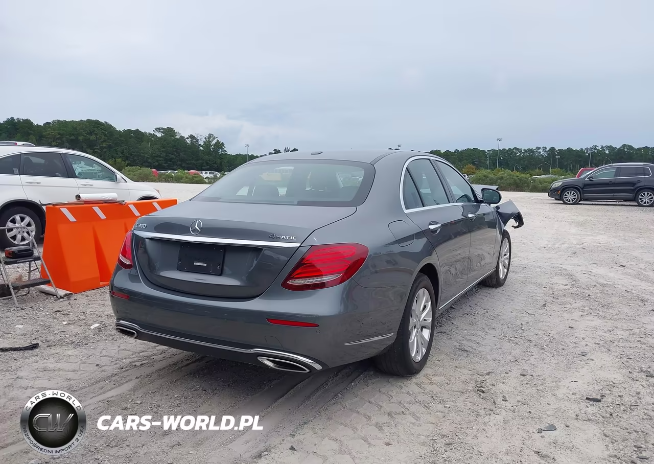 2017 Mercedes-Benz E 300 4Matic VIN:WDDZF4KB1HA085325 - 4