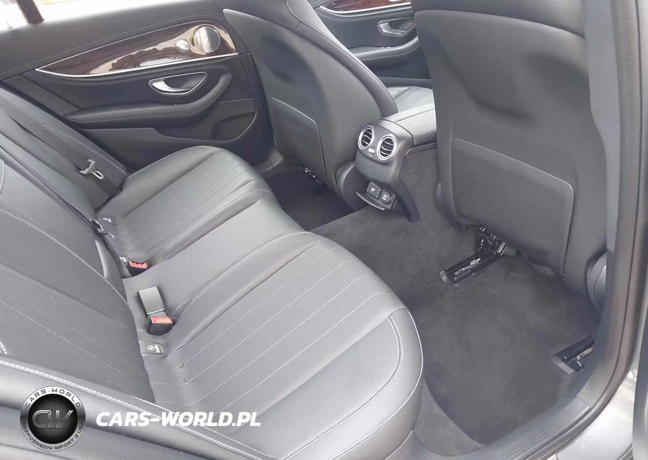 2017 Mercedes-Benz E 300 4Matic VIN:WDDZF4KB1HA085325 - 8