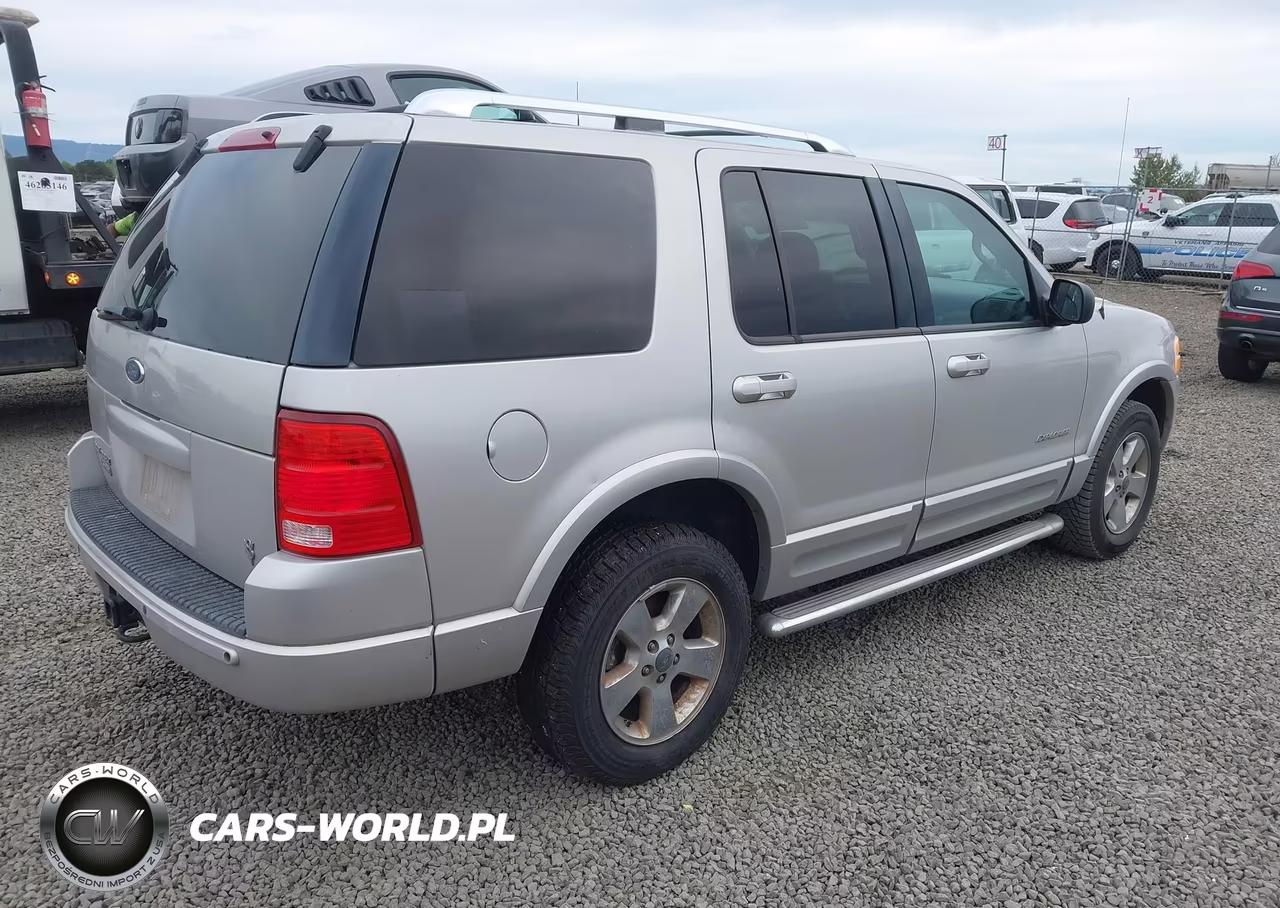 2004 Ford Explorer Limited VIN:1FMDU75W44UB88835 - 4