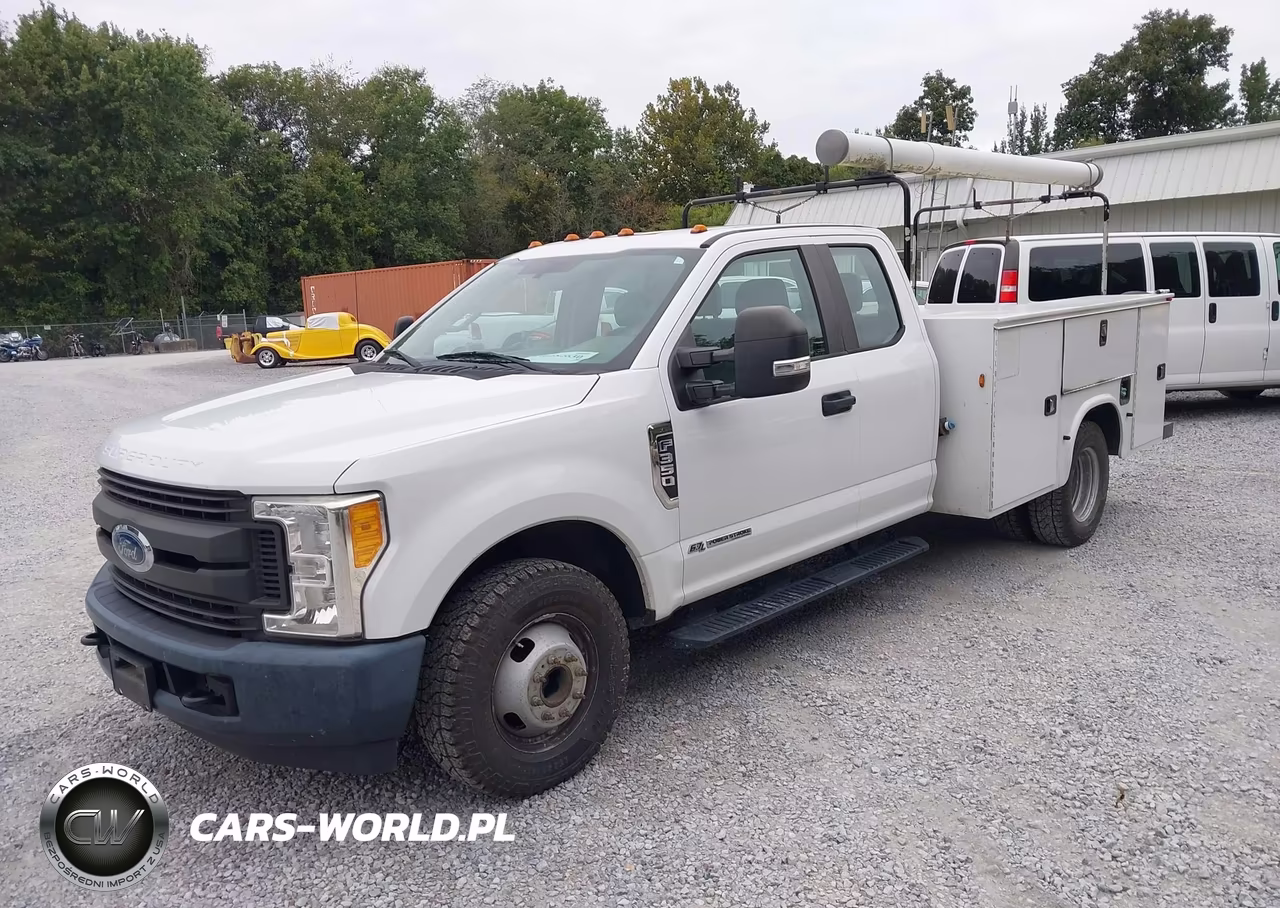 2017 Ford F-350 Chassis Xl VIN:1FD8X3GT8HEE09941 - 2