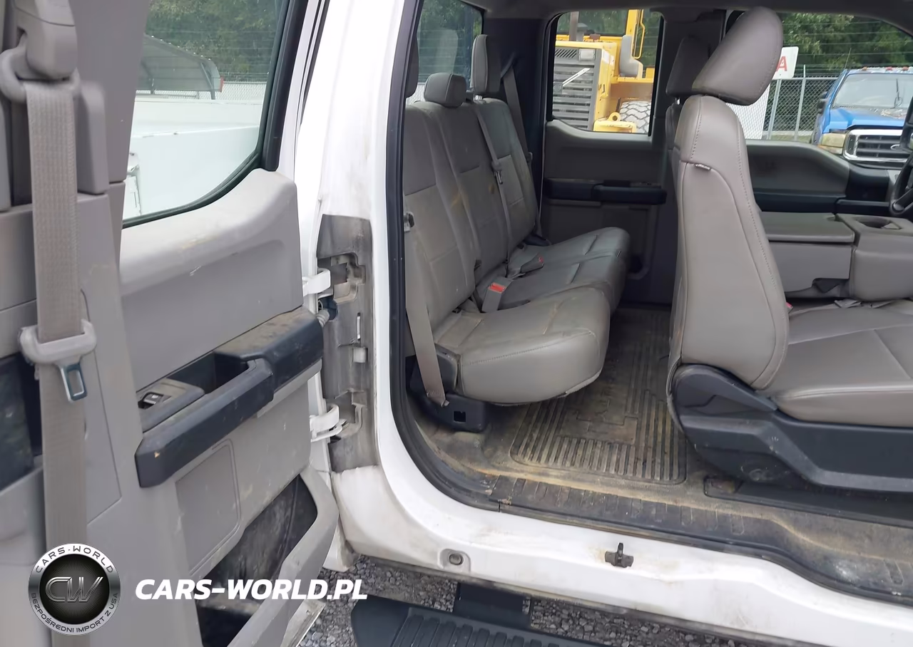 2017 Ford F-350 Chassis Xl VIN:1FD8X3GT8HEE09941 - 8