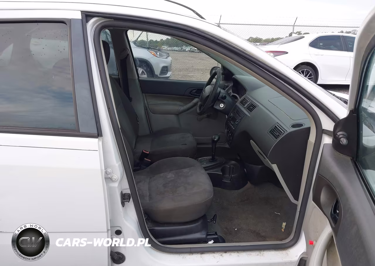 2007 Ford Focus S-Se-Ses VIN:1FAFP34NX7W278009 - 5