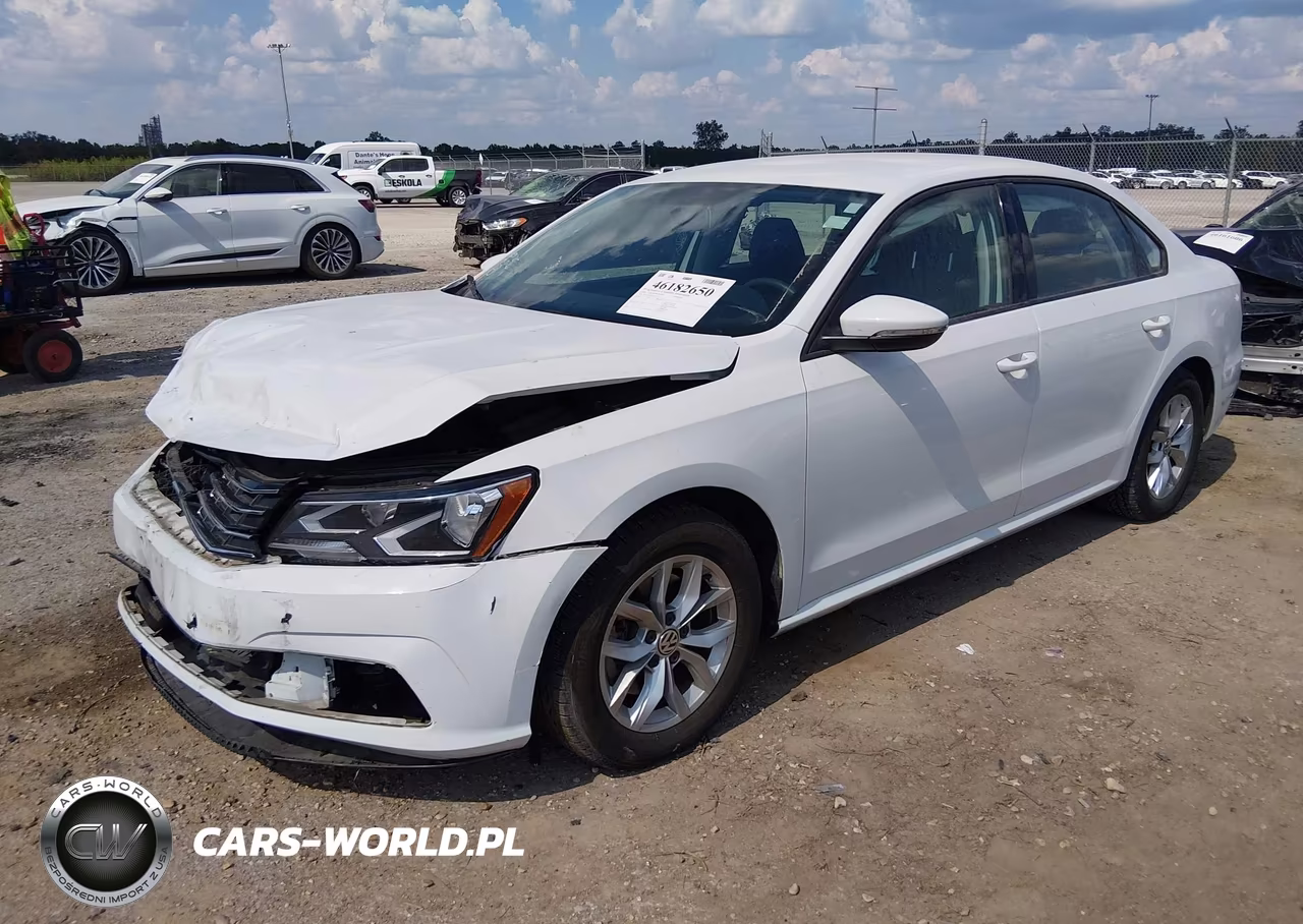 2018 Volkswagen Passat 2.0T R-Line-2.0T S VIN:1VWAA7A3XJC051151 - 2