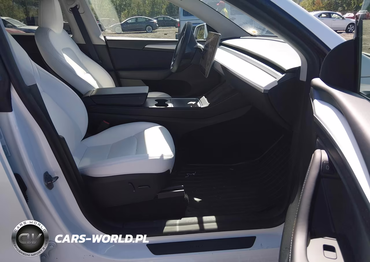 2023 Tesla Model Y Performance Dual Motor All-Wheel Drive VIN:7SAYGDEF8PF841100 - 5