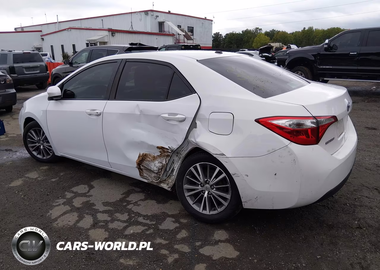 2015 Toyota Corolla Le Premium VIN:2T1BURHE4FC344348 - 3