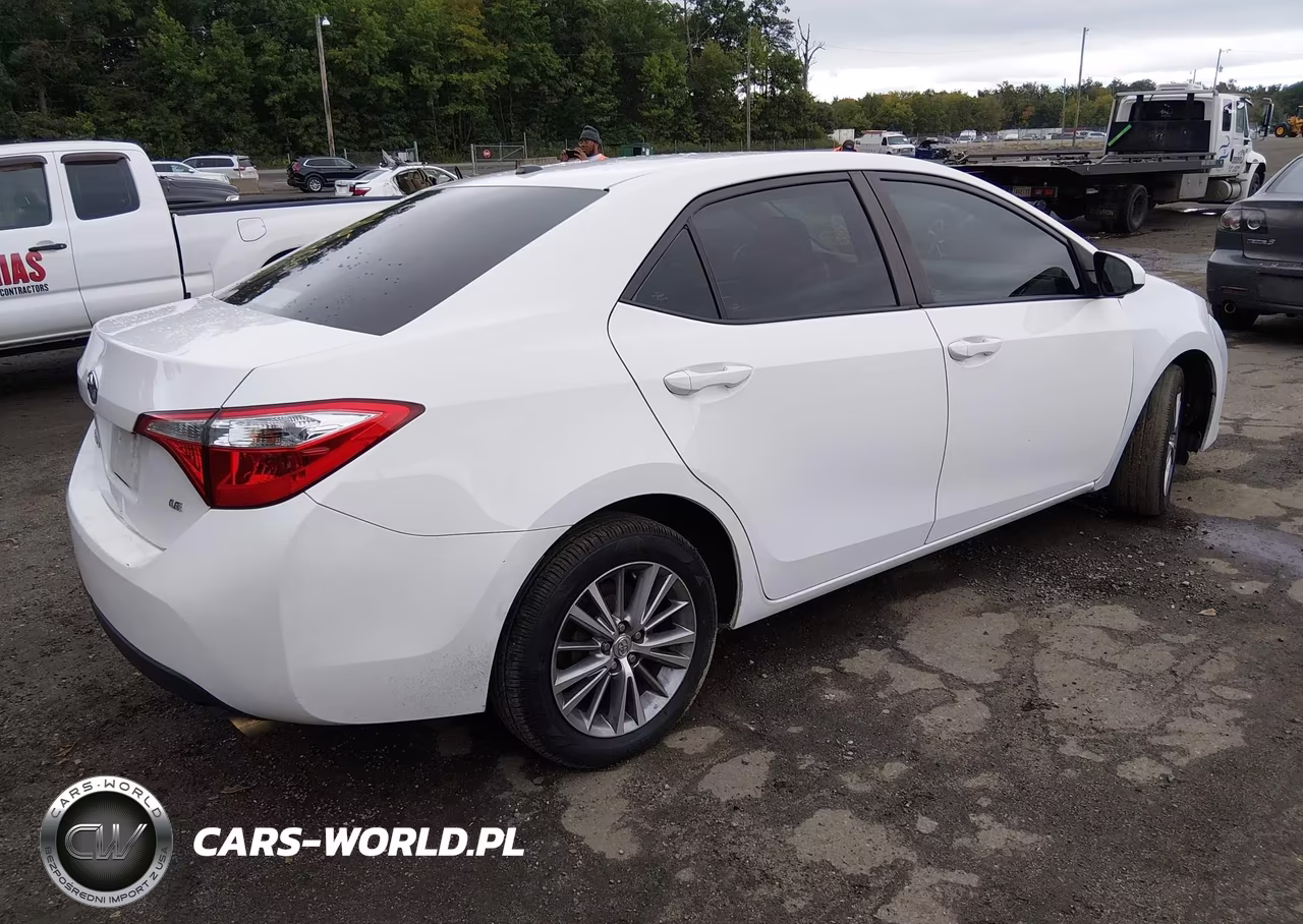 2015 Toyota Corolla Le Premium VIN:2T1BURHE4FC344348 - 4
