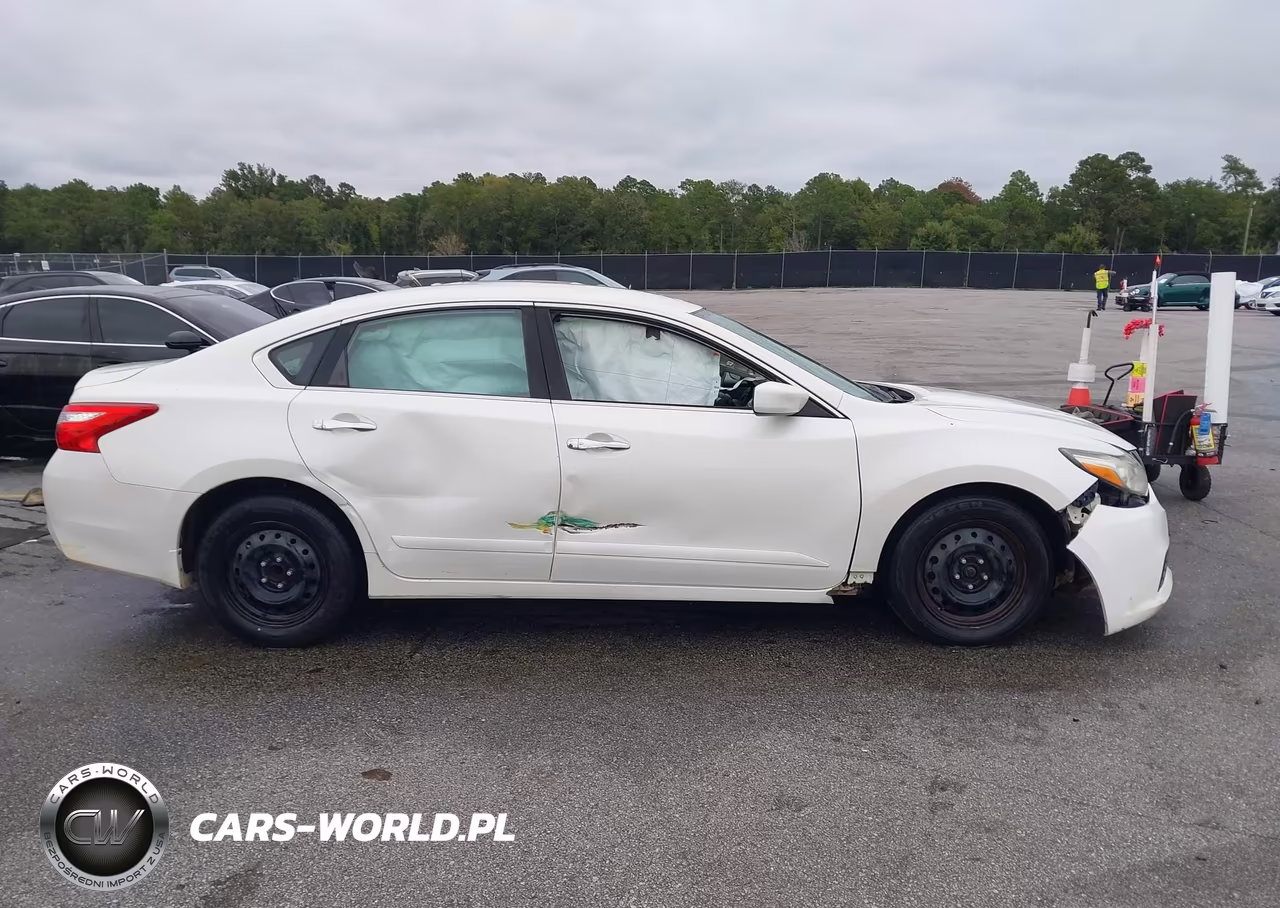 2016 Nissan Altima 2.5 S VIN:1N4AL3AP5GC243732 - 14