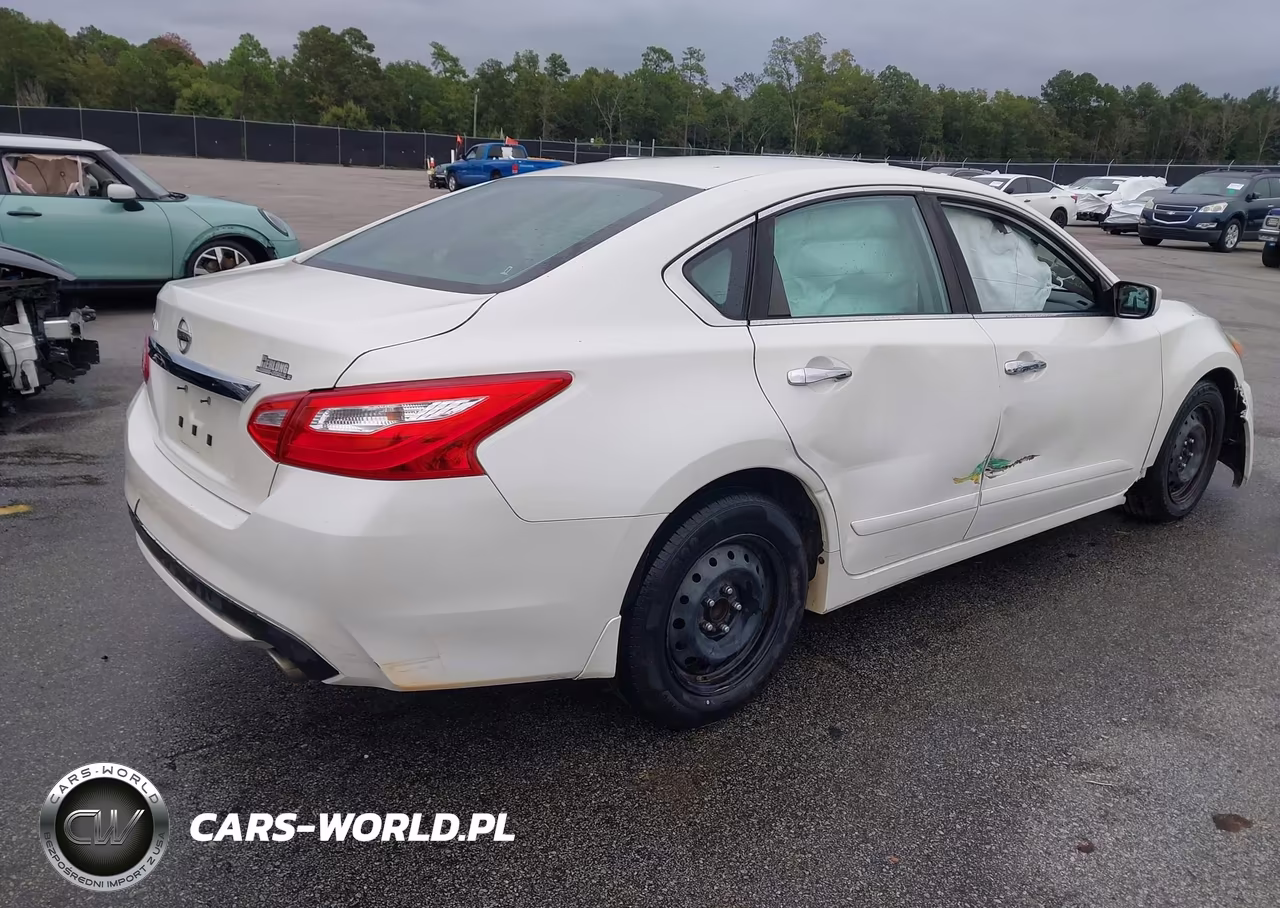 2016 Nissan Altima 2.5 S VIN:1N4AL3AP5GC243732 - 4