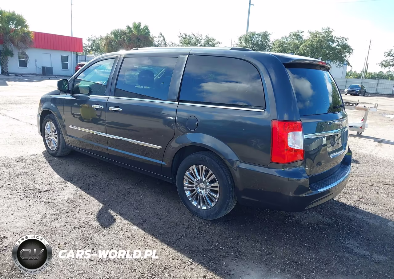 2011 Chrysler Town & Country Limited VIN:2A4RR6DG2BR781954 - 3