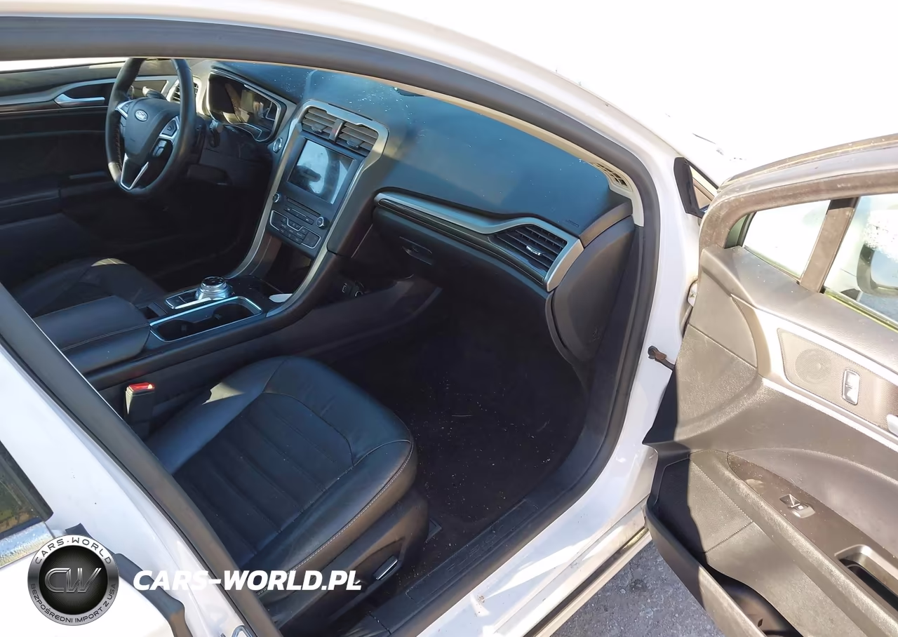 2017 Ford Fusion Se VIN:3FA6P0T92HR411840 - 5