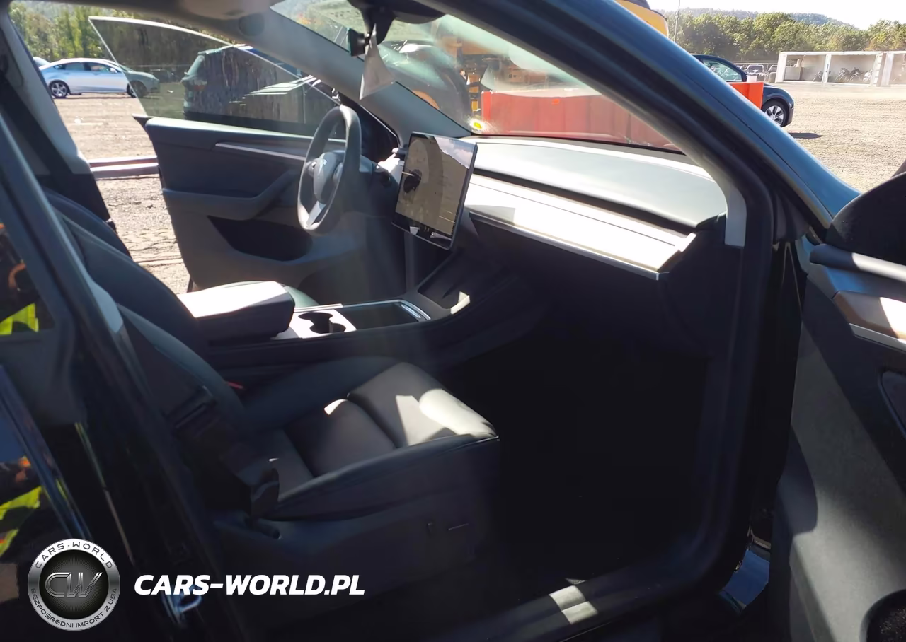 2023 Tesla Model Y Awd-Long Range Dual Motor All-Wheel Drive VIN:7SAYGDEE9PF864862 - 5