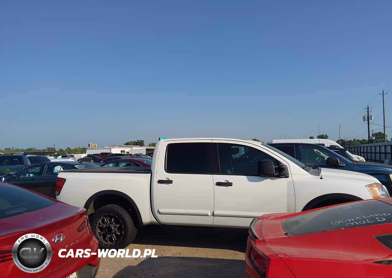 2013 Nissan Titan Pro-4X VIN:1N6BA0EC7DN306319 - 13