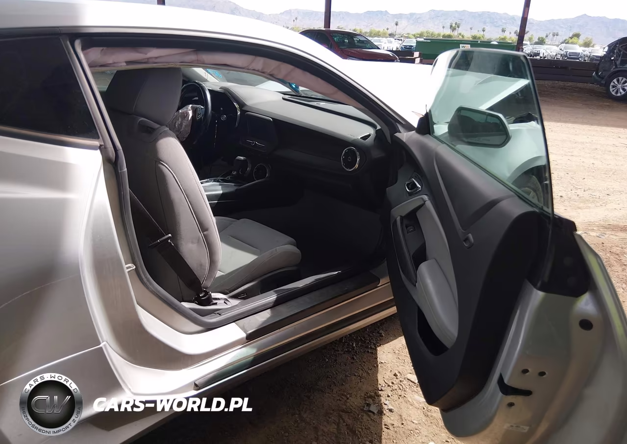 2017 Chevrolet Camaro 1Lt VIN:1G1FB1RS2H0137606 - 5
