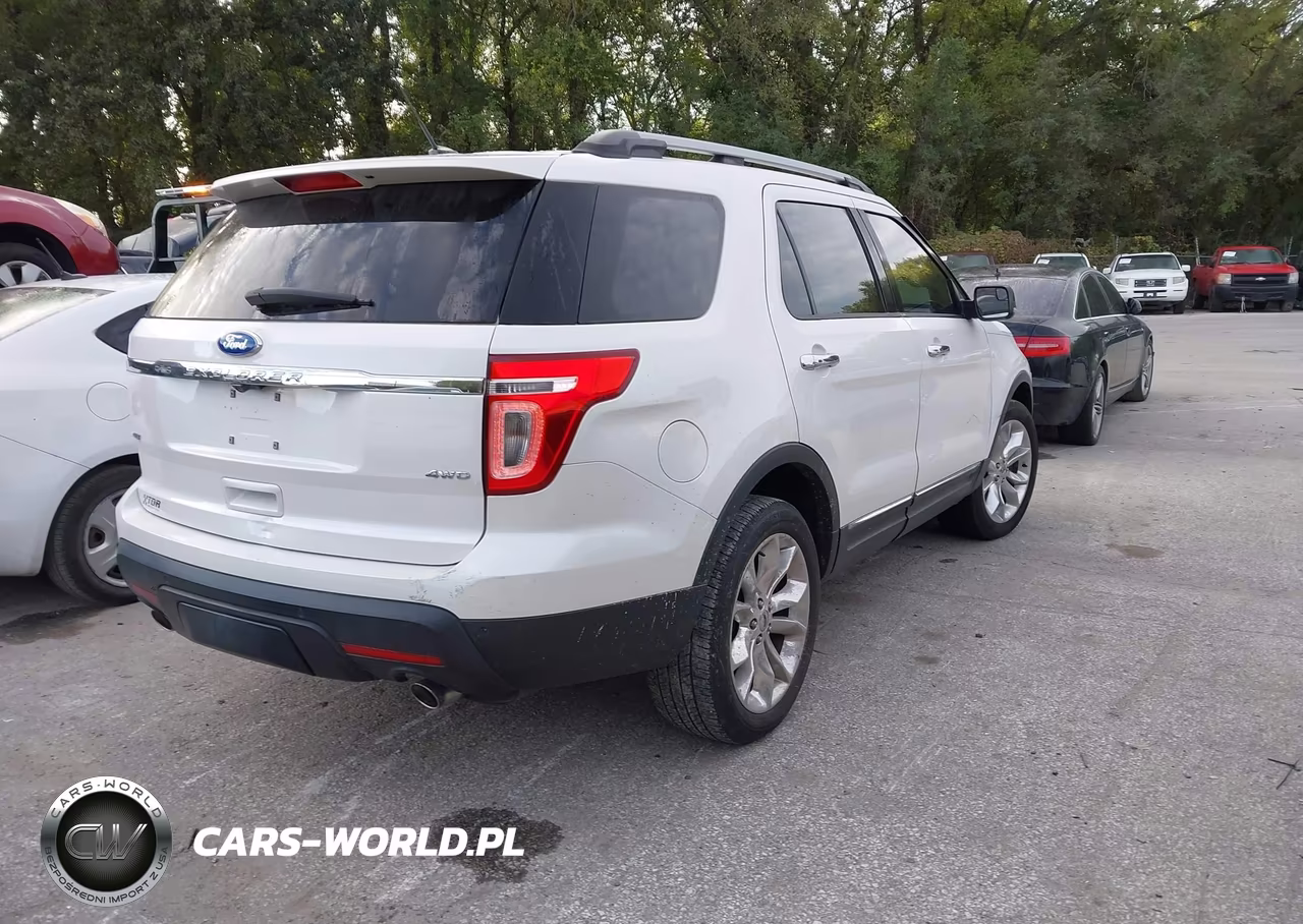 2011 Ford Explorer Xlt VIN:1FMHK8D81BGA27578 - 4