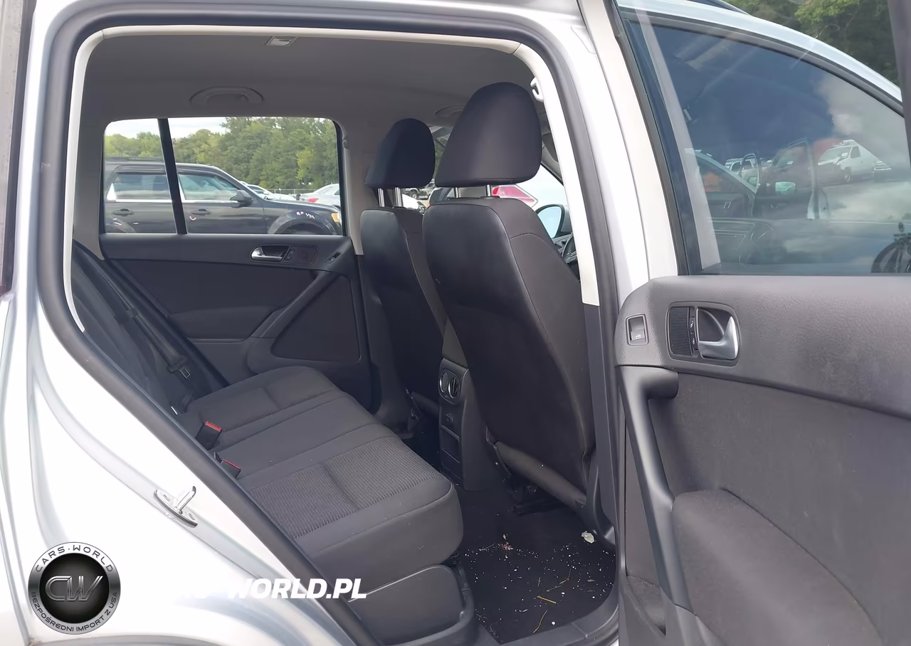 2017 Volkswagen Tiguan 2.0T-2.0T S VIN:WVGAV7AX8HK043734 - 8