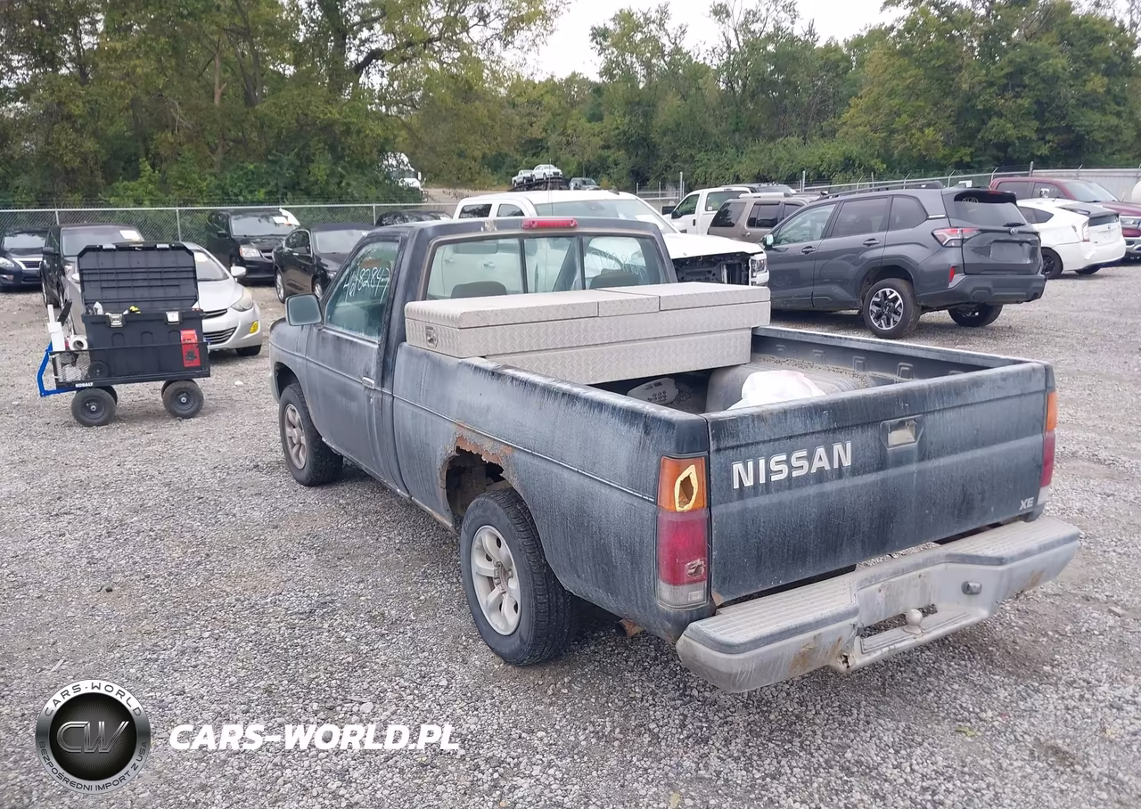 1997 Nissan 4X2 Truck Xe VIN:1N6SD11S6VC353929 - 3