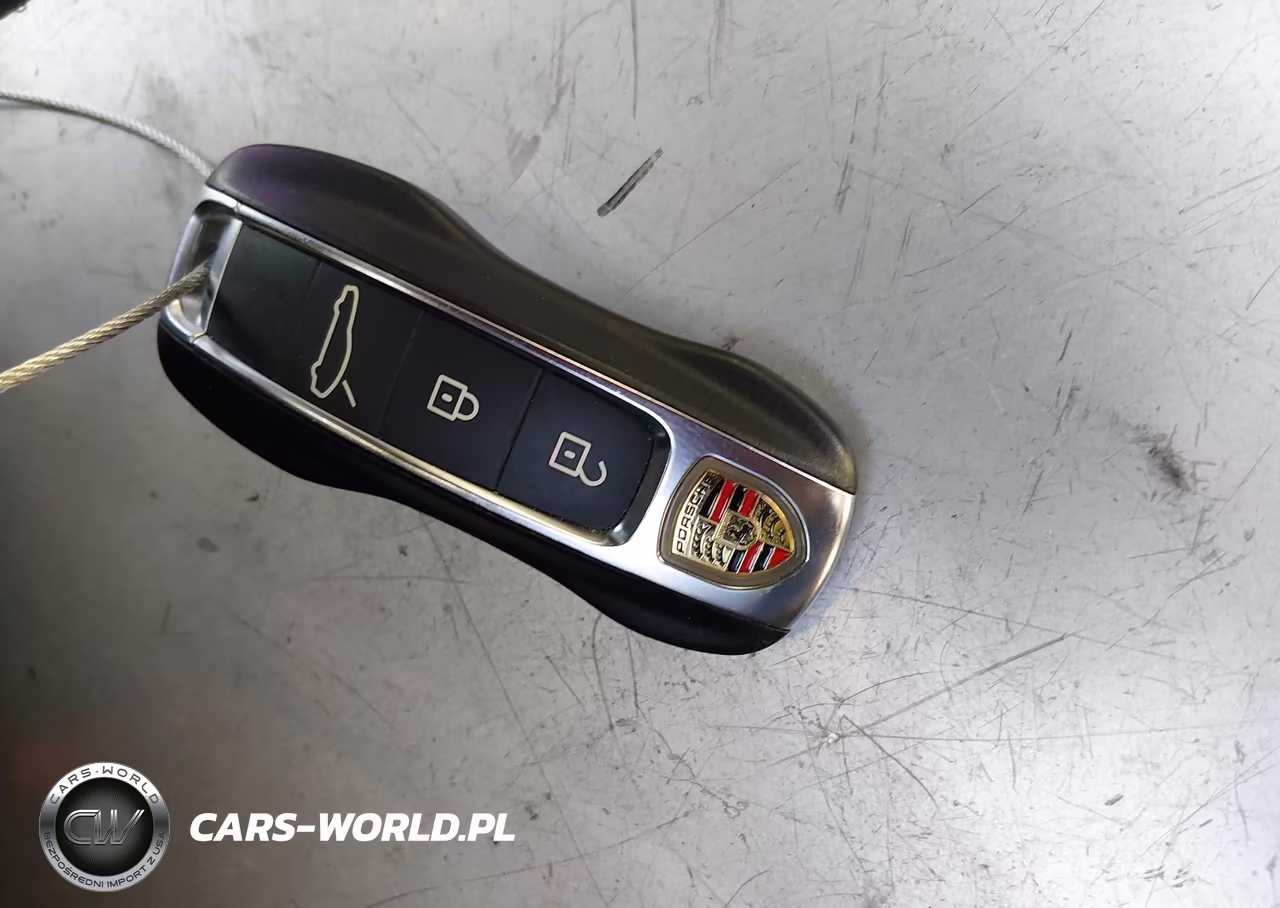 2020 Porsche Panamera 4 VIN:WP0AA2A7XLL103888 - 11