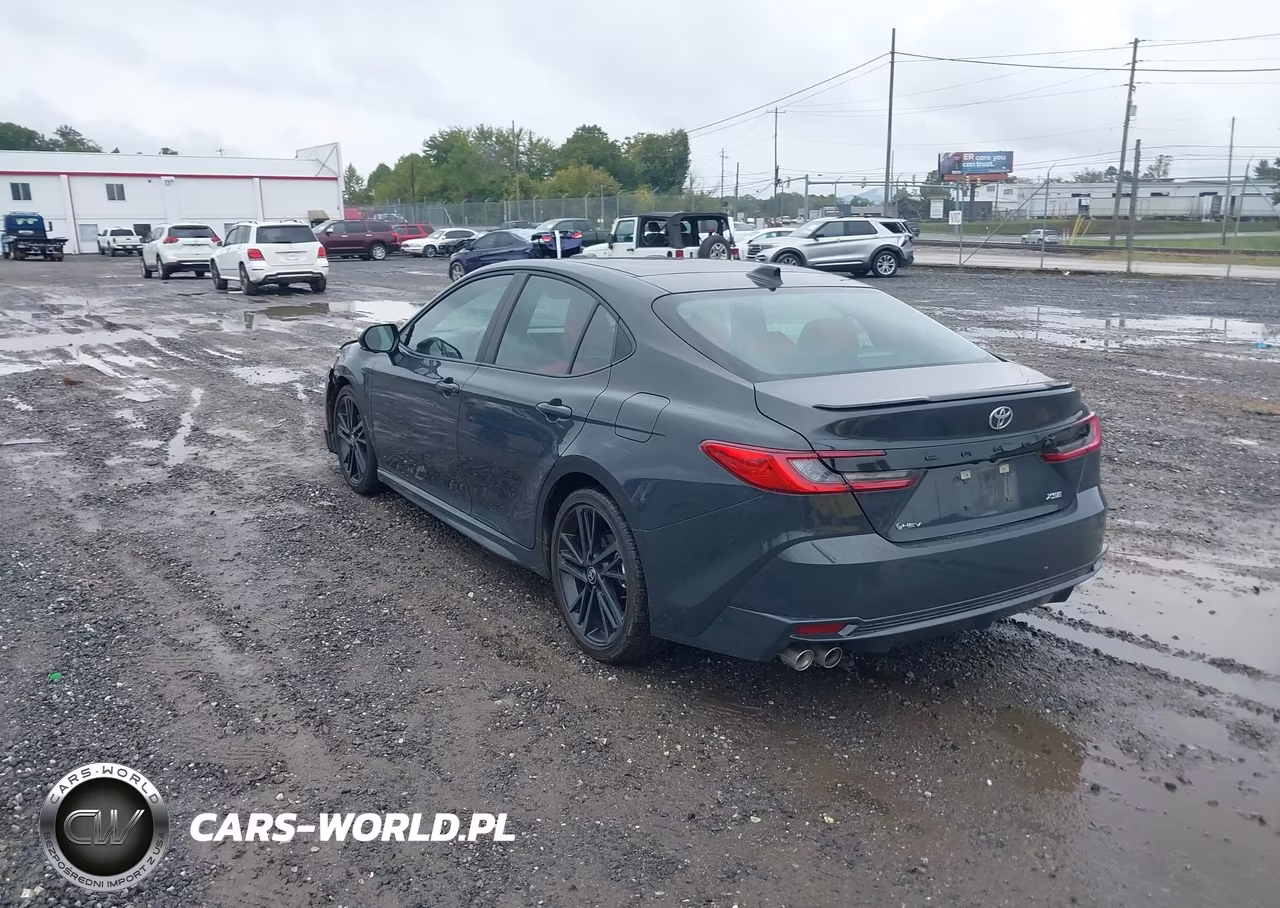 2026 Toyota Camry Xse VIN:4T1DAACK4TU702767 - 3