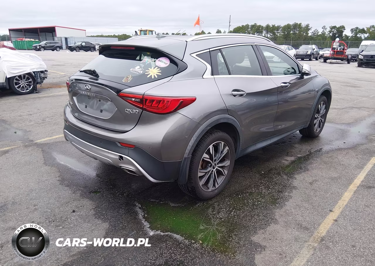 2017 Infiniti Qx30 Premium VIN:SJKCH5CR5HA027372 - 4