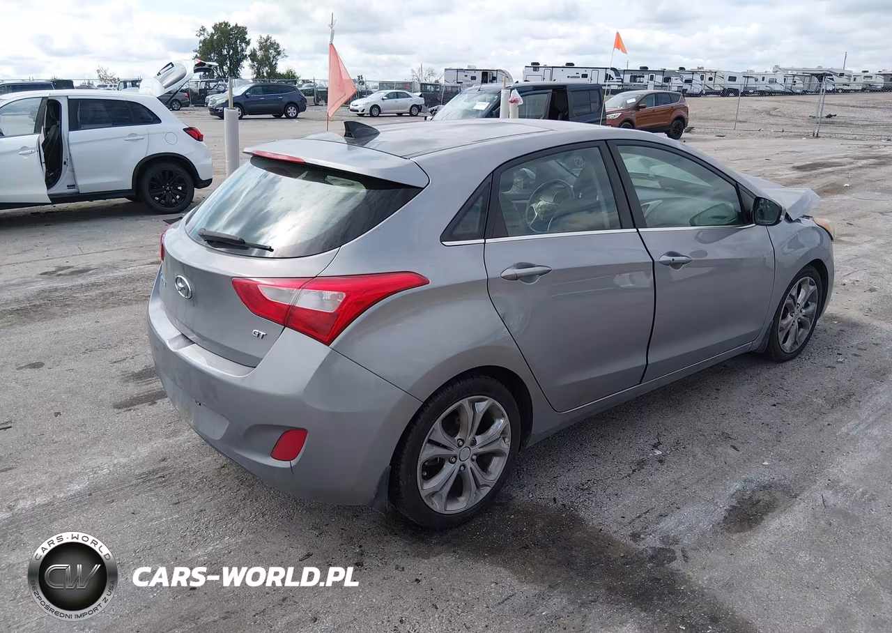 2013 Hyundai Elantra Gt VIN:KMHD35LE9DU124291 - 4