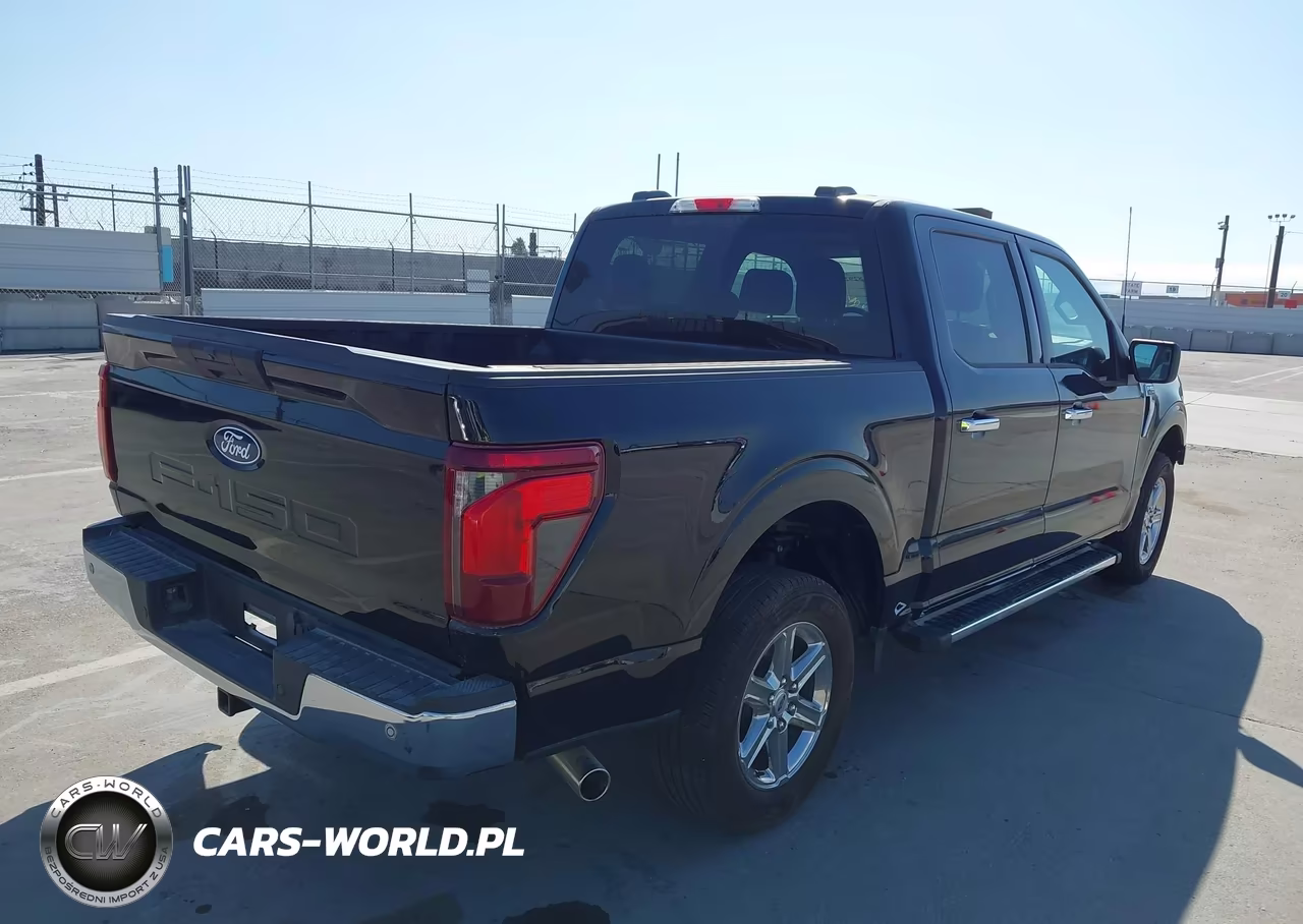2025 Ford F-150 Xlt VIN:1FTEW3K57SKE28203 - 4