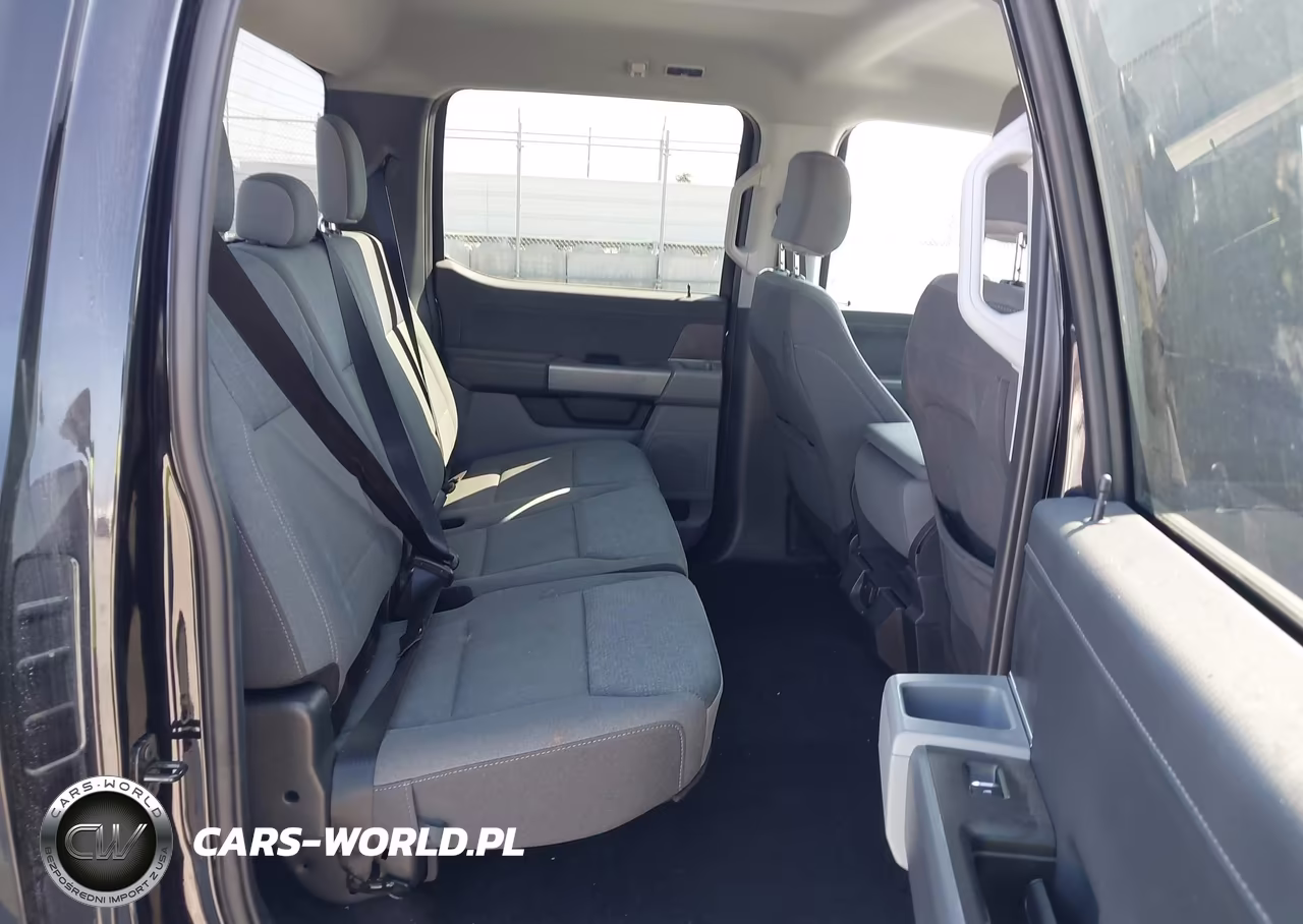 2025 Ford F-150 Xlt VIN:1FTEW3K57SKE28203 - 8