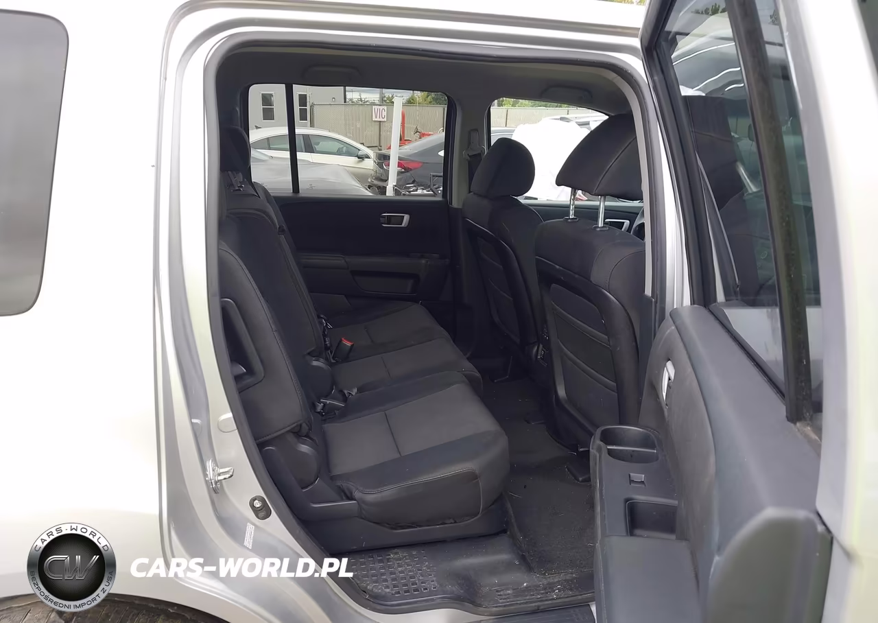2011 Honda Pilot Lx VIN:5FNYF4H26BB068919 - 8