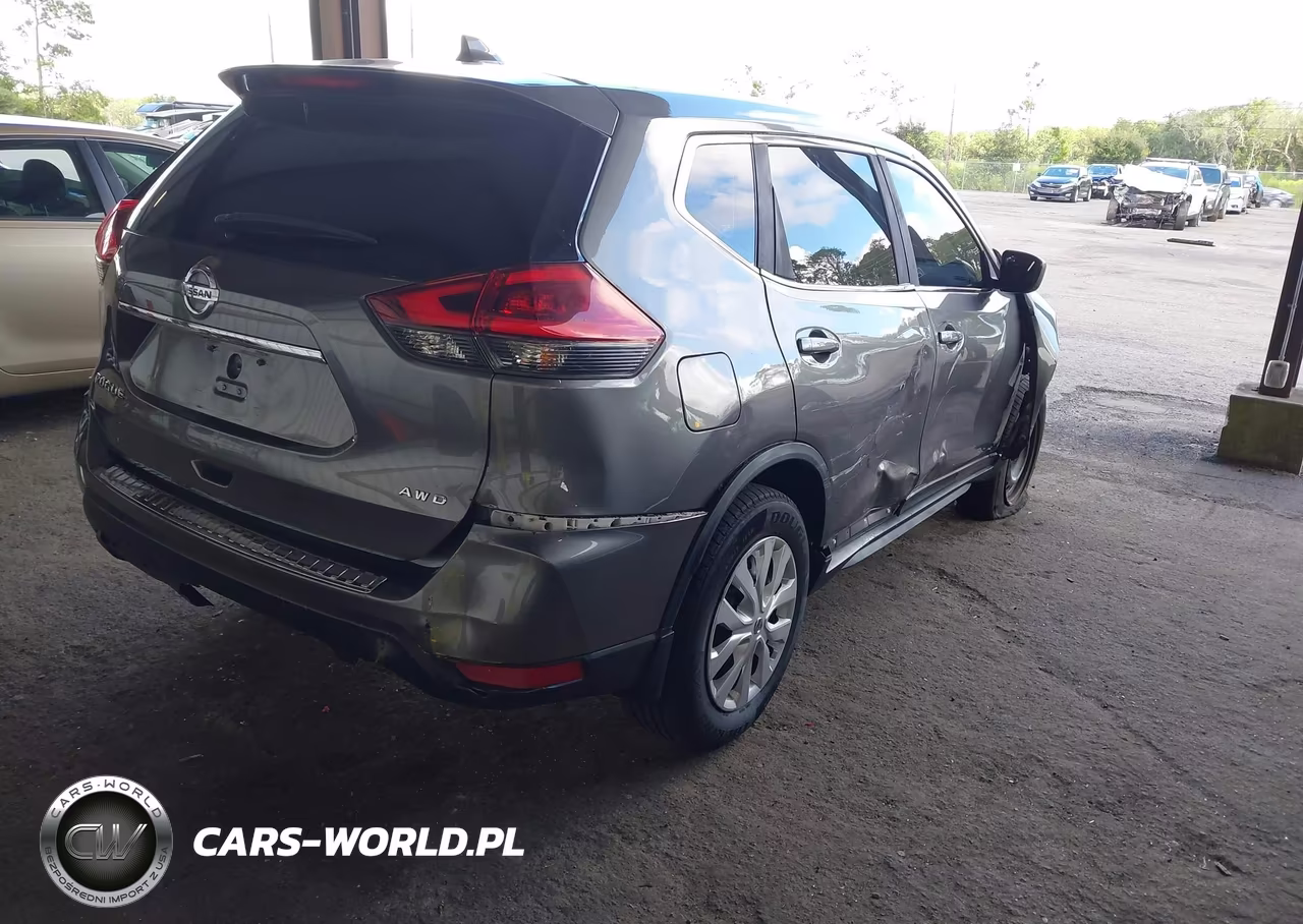 2018 Nissan Rogue S VIN:KNMAT2MVXJP510426 - 4