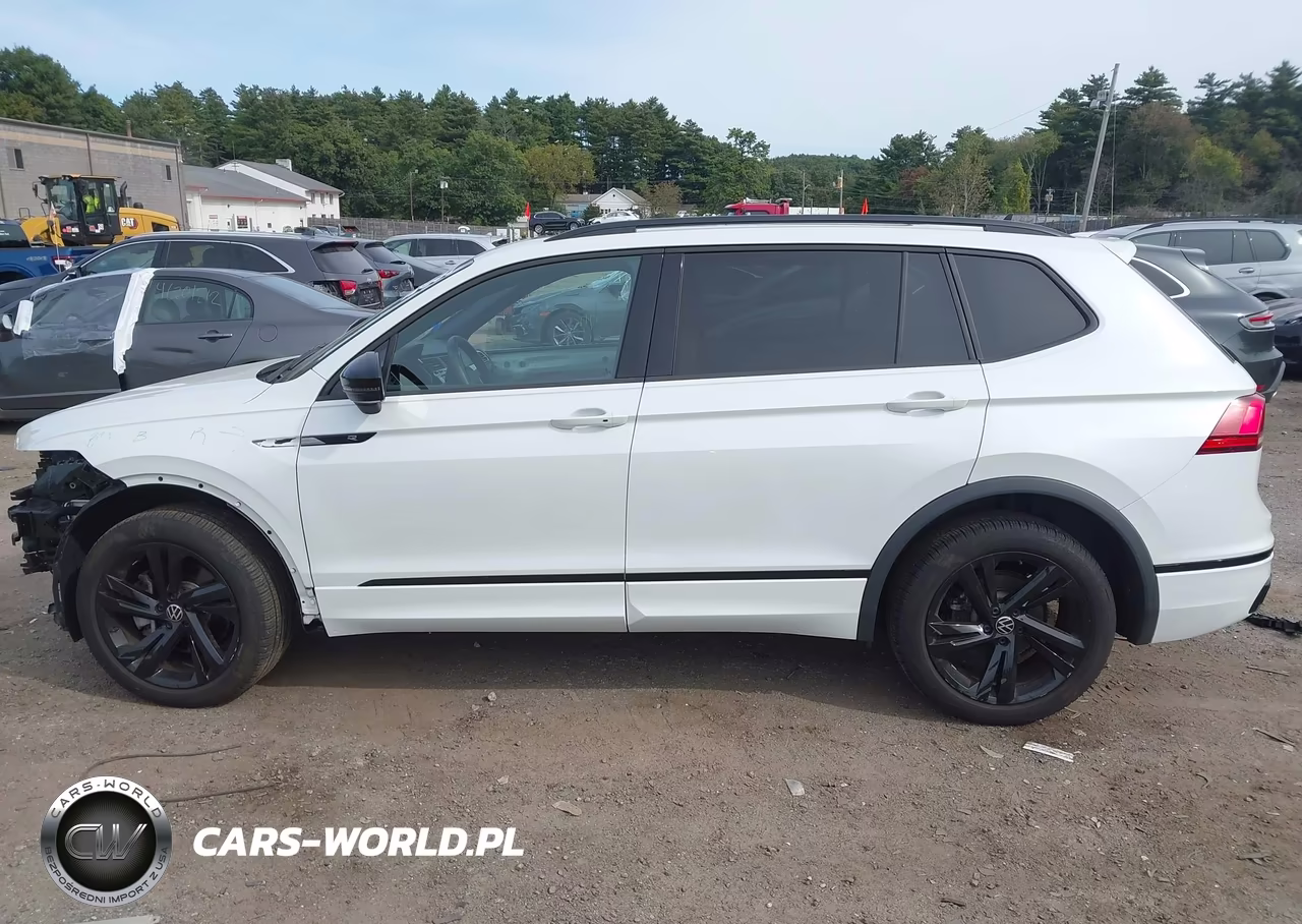 2024 Volkswagen Tiguan 2.0T Se R-Line Black VIN:3VV8B7AX4RM139173 - 15