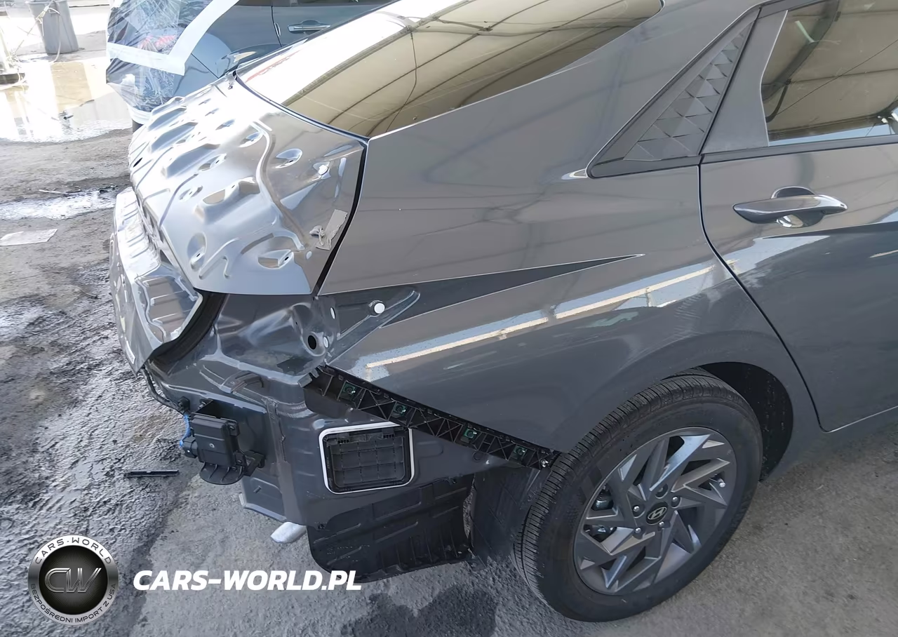 2026 Hyundai Elantra Hybrid Blue VIN:KMHLM4DJ2TU214427 - 18